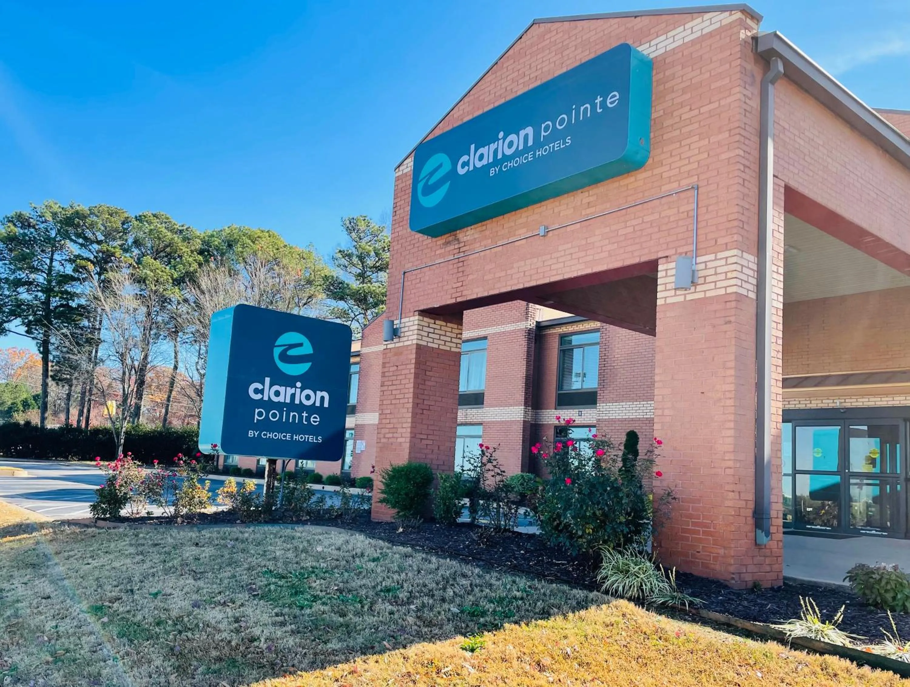 Property building in Clarion Pointe Atlanta Airport College Park