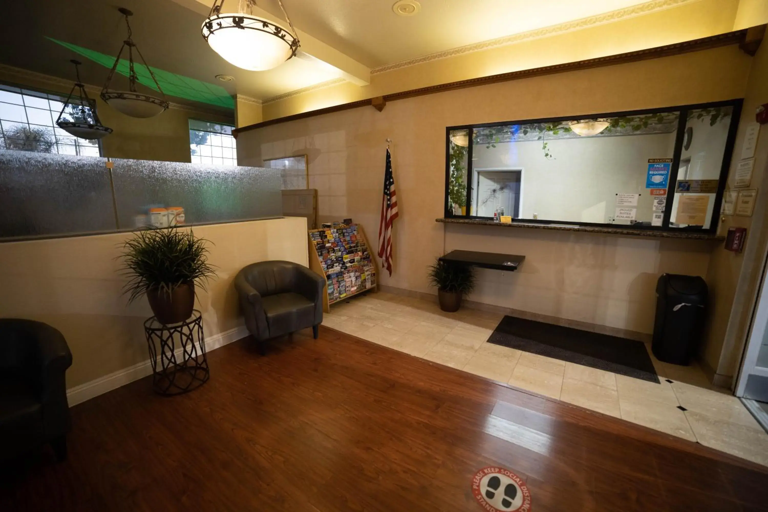 Lobby or reception in Mid City Inn & Suites Pico Rivera Lobby or reception in Mid City Inn & Suites Pico Rivera