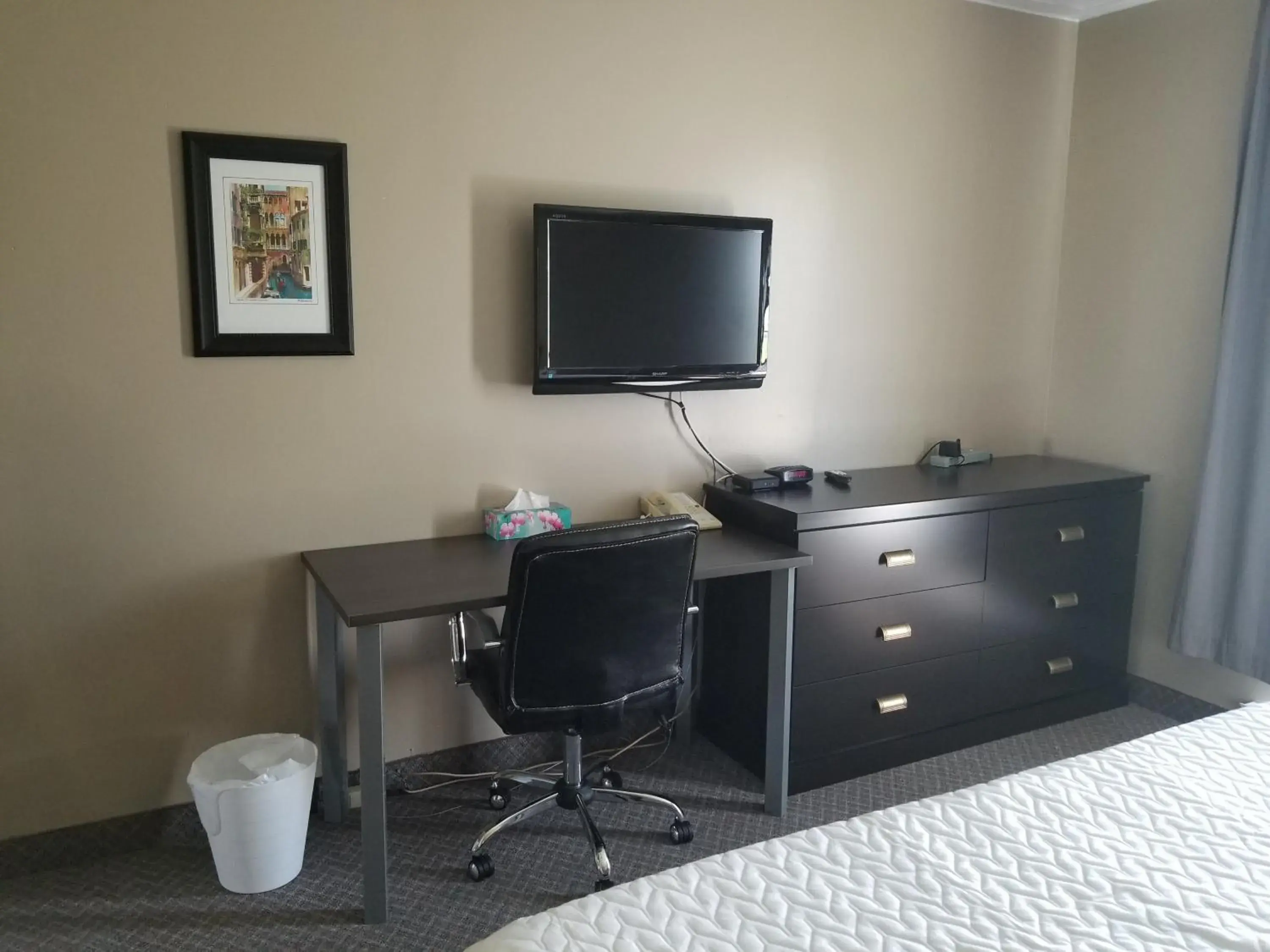 Bedroom in Knights Inn Woodstock Bedroom in Knights Inn Woodstock