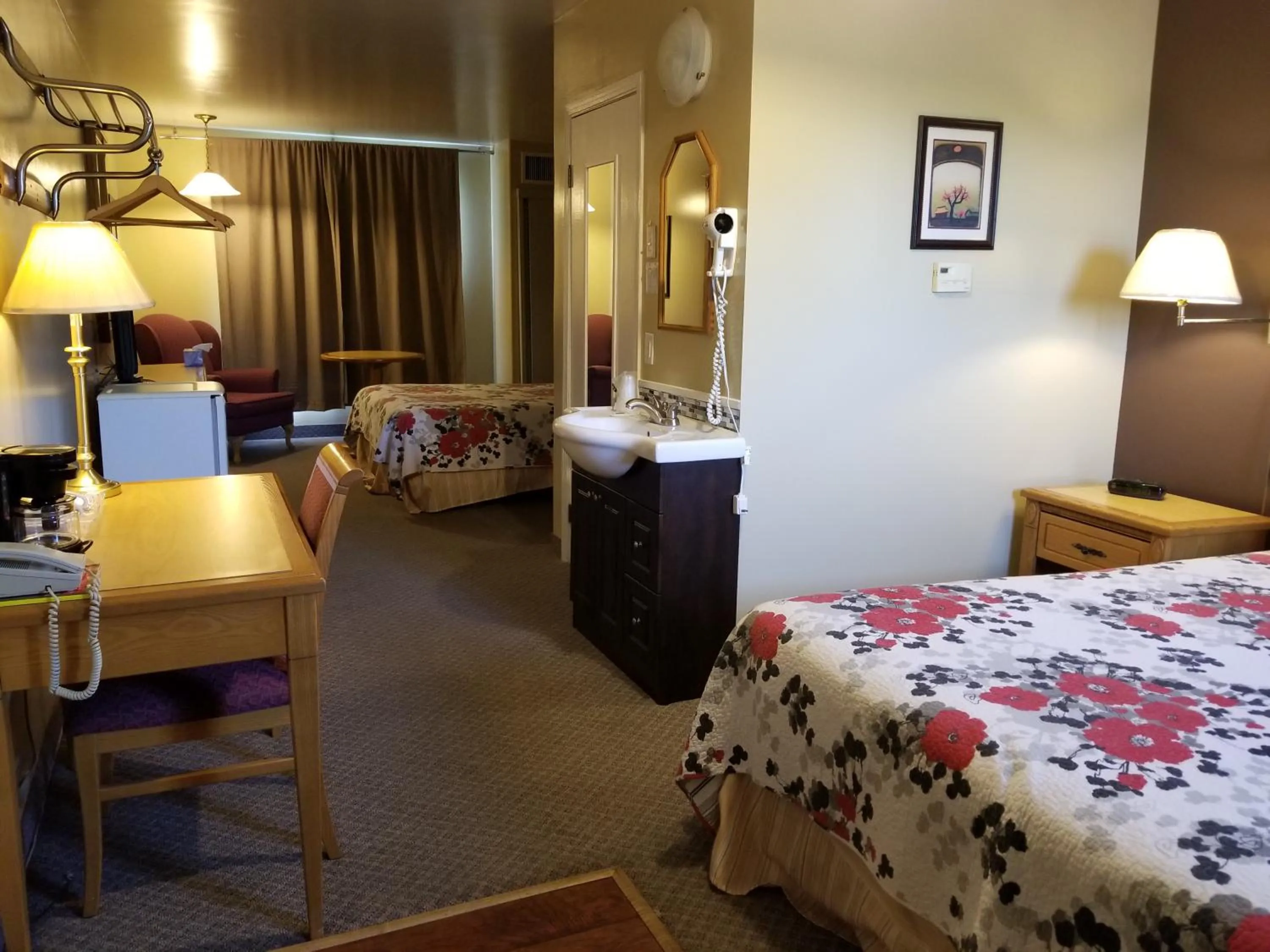 Bedroom in Knights Inn Woodstock