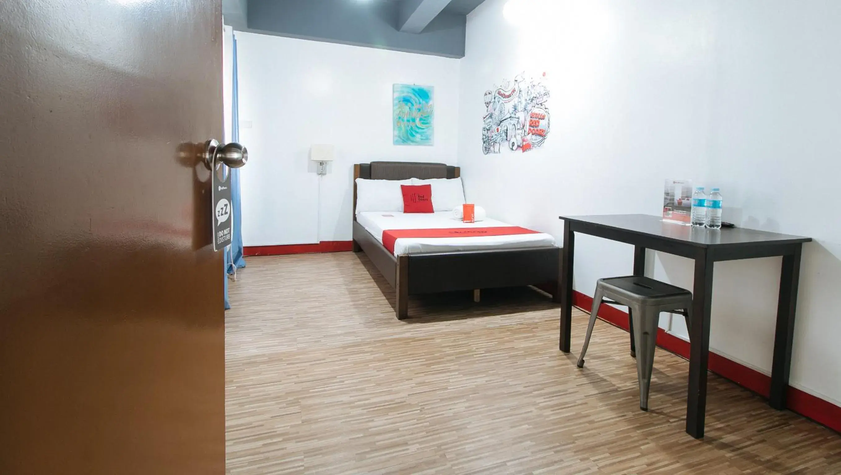 Bedroom in RedDoorz near Quirino Station Manila Bedroom in RedDoorz near Quirino Station Manila