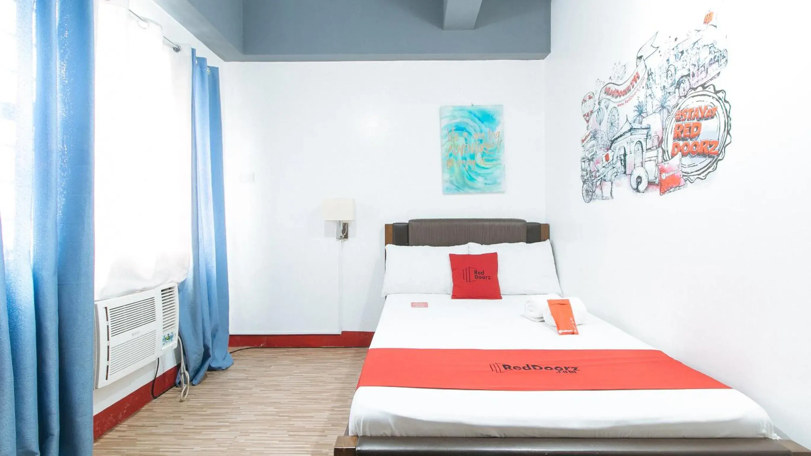 Bedroom in RedDoorz near Quirino Station Manila Bedroom in RedDoorz near Quirino Station Manila