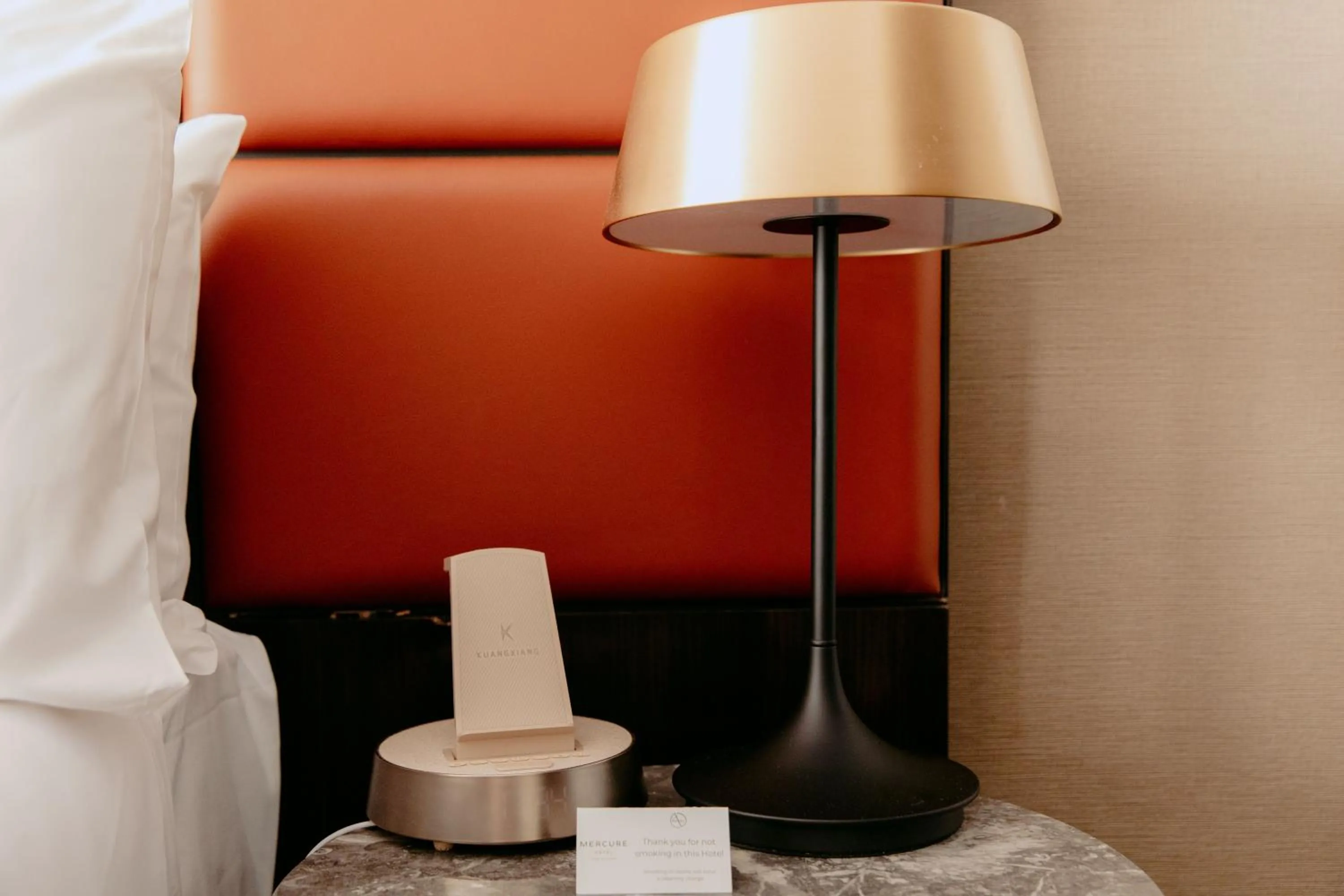 Bedroom in Mercure Sydney Parramatta