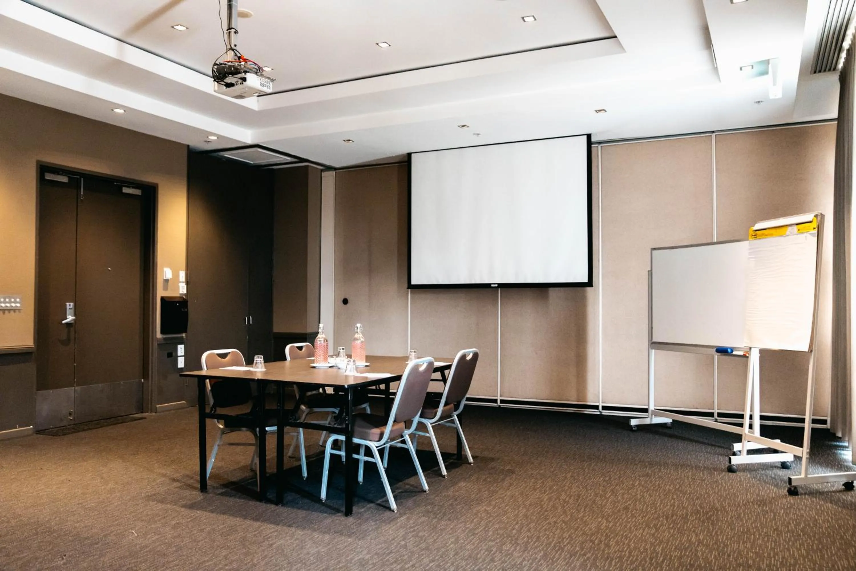 Meeting/conference room in Mercure Sydney Parramatta