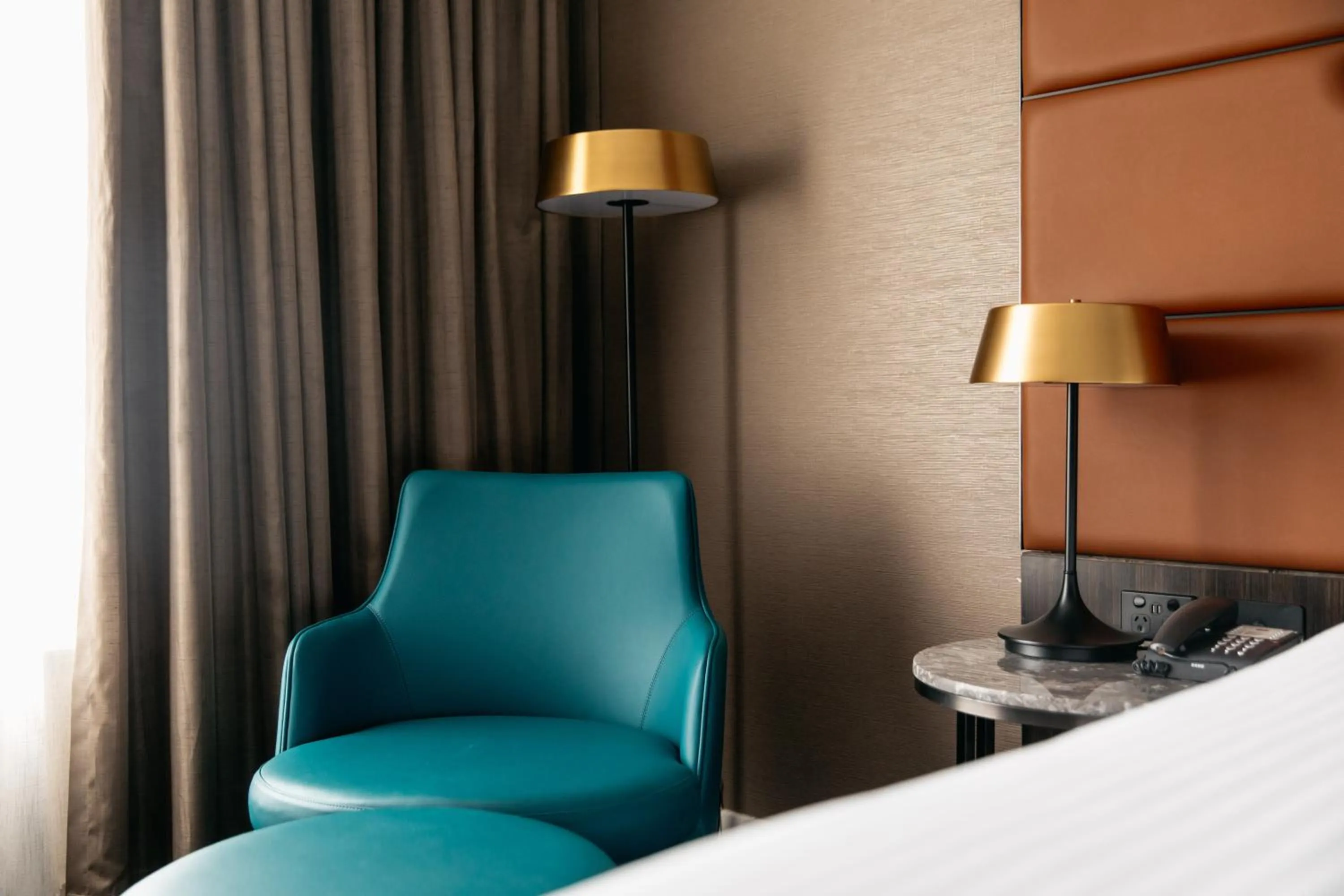 Bedroom, Bed in Mercure Sydney Parramatta