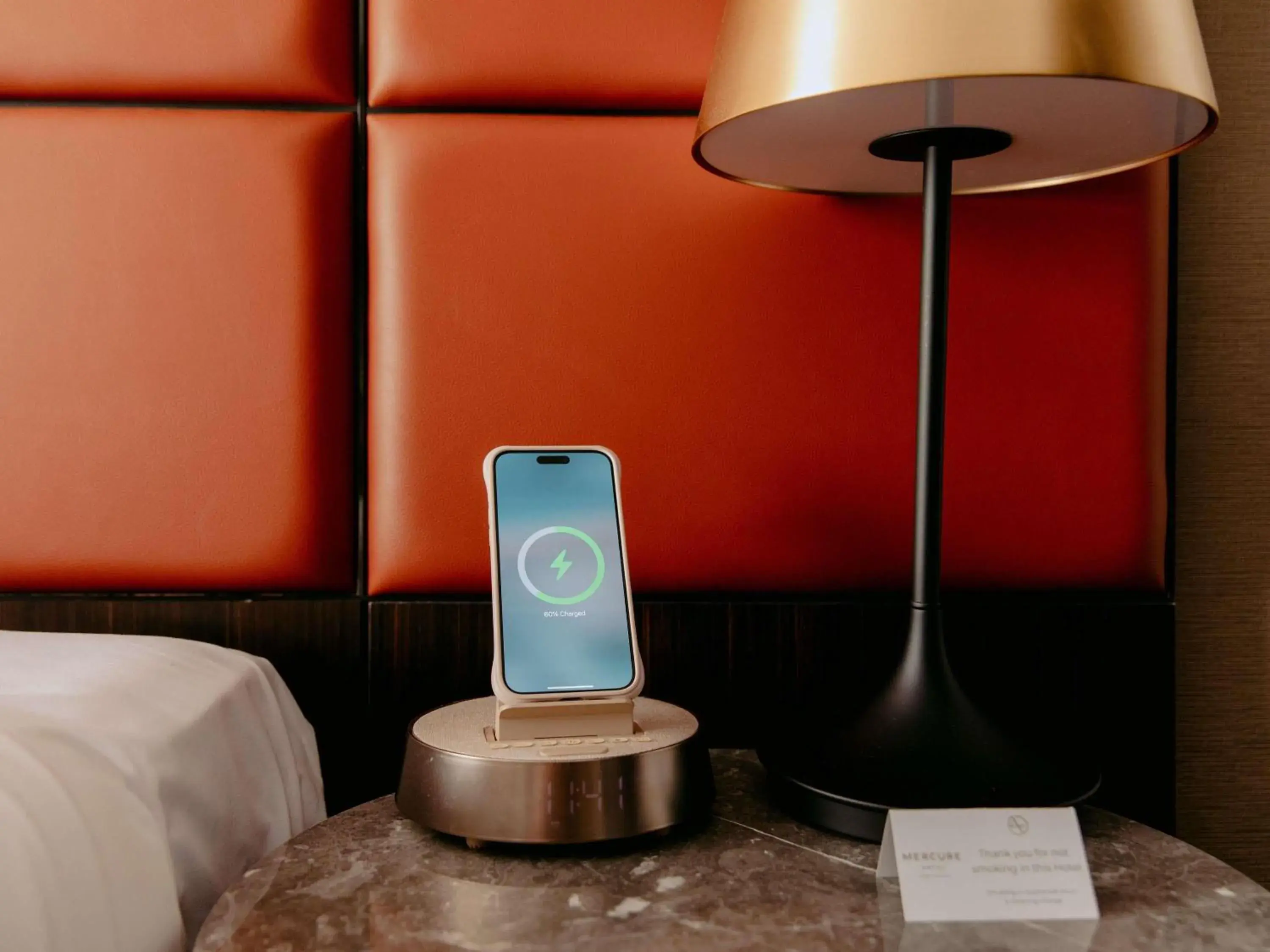 Superior King Room in Mercure Sydney Parramatta Superior King Room in Mercure Sydney Parramatta