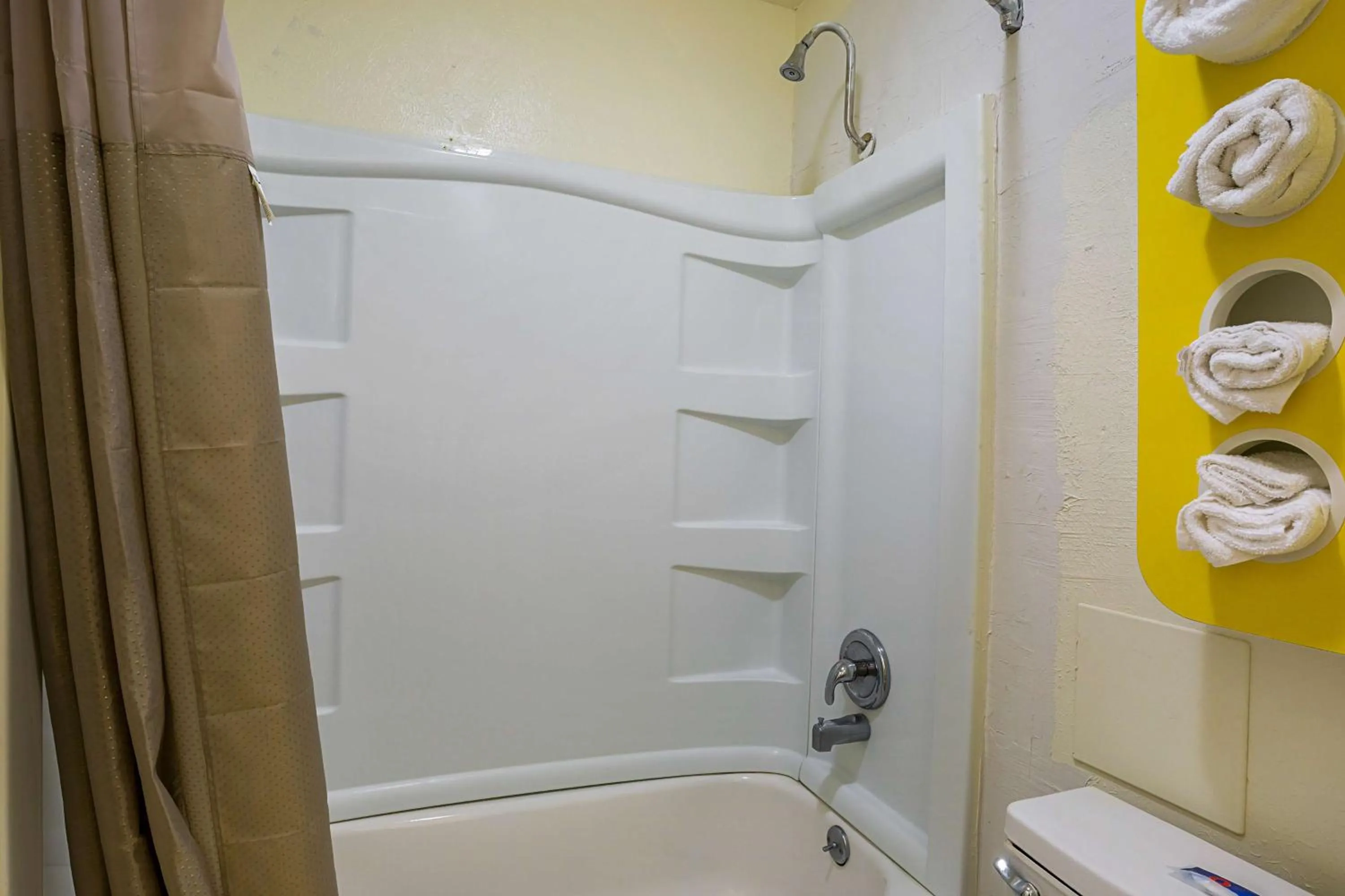 Shower in Motel 6-Madisonville, TX