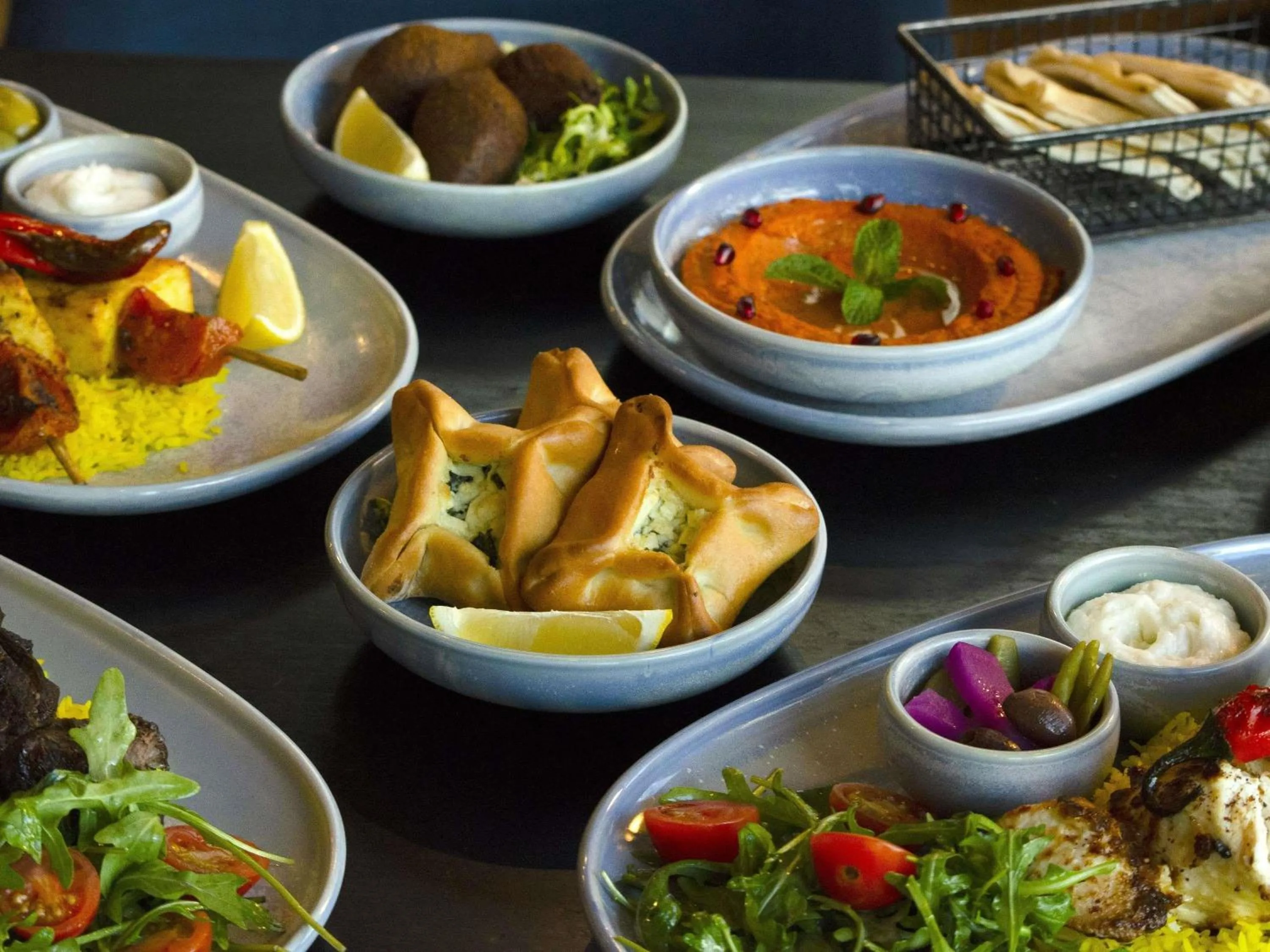 Restaurant/places to eat in Novotel Melbourne Glen Waverley