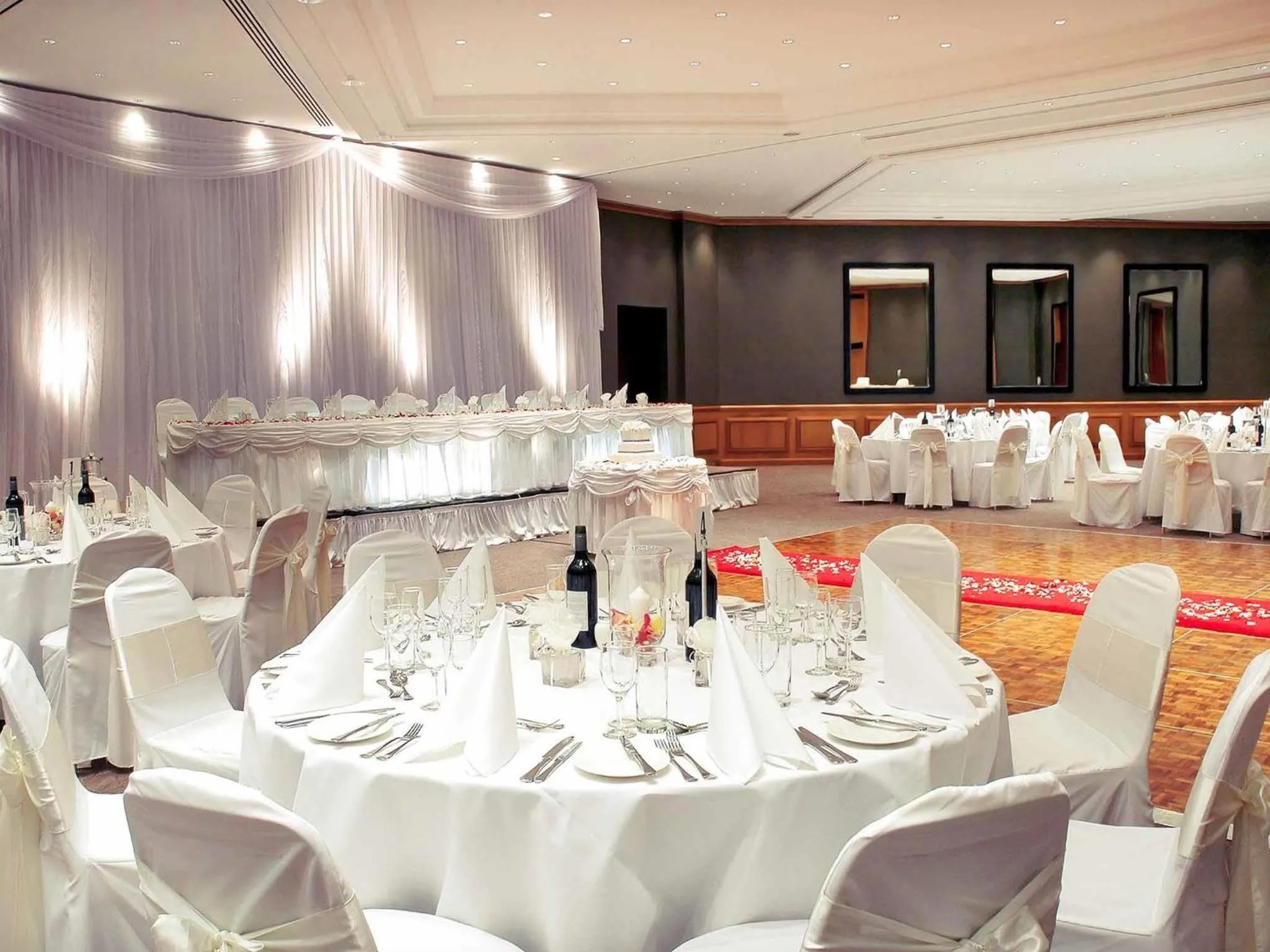 wedding in Novotel Sydney International Airport