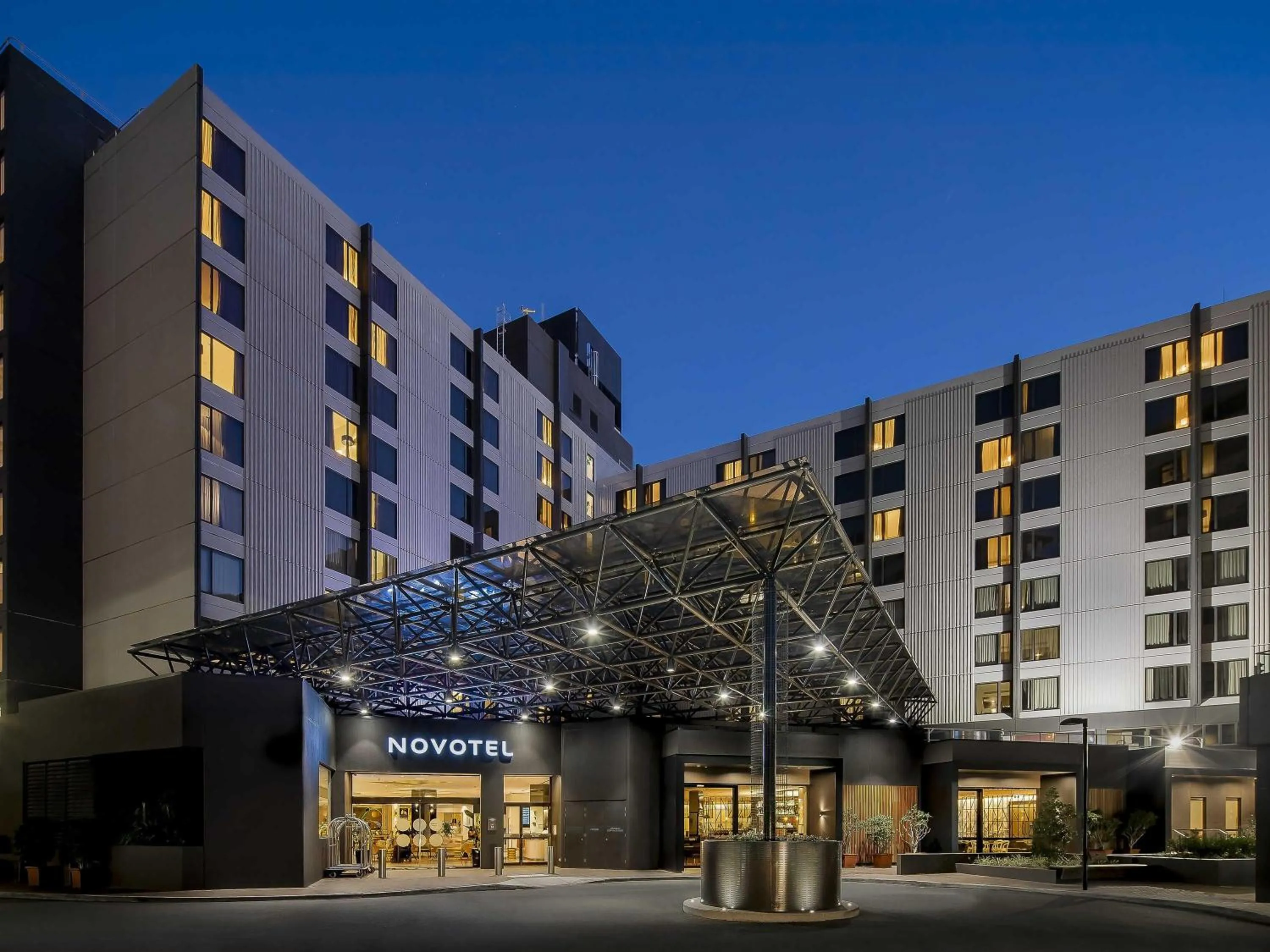 Property building in Novotel Sydney International Airport