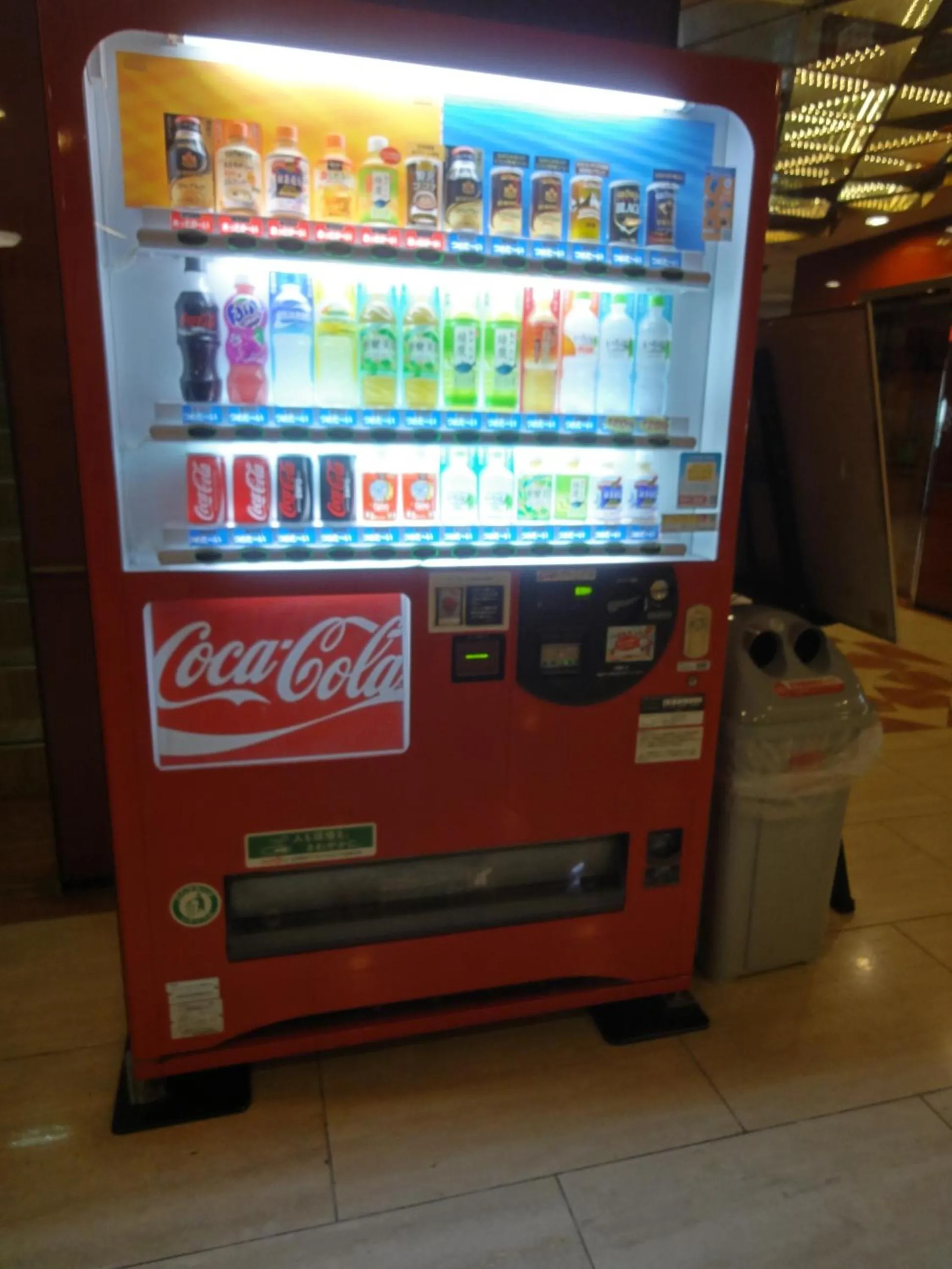 On-site shops in Royal Hotel