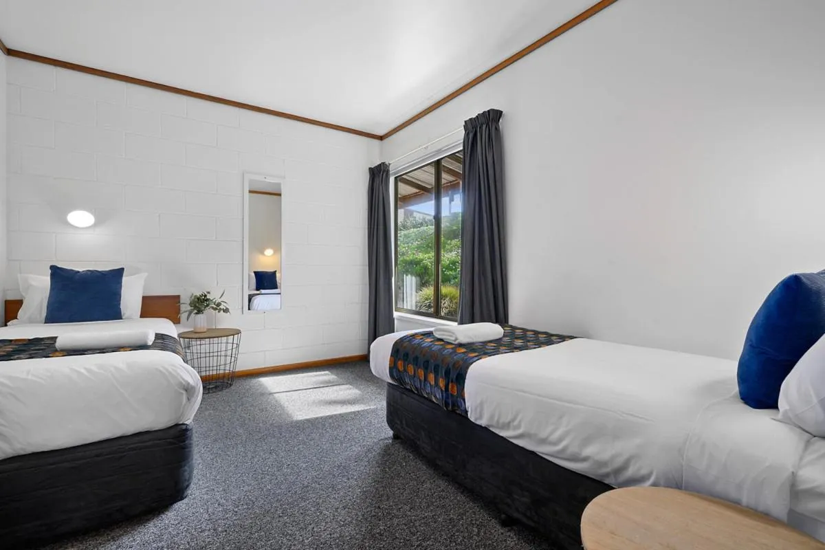 Bed in Stanley Seaview Inn