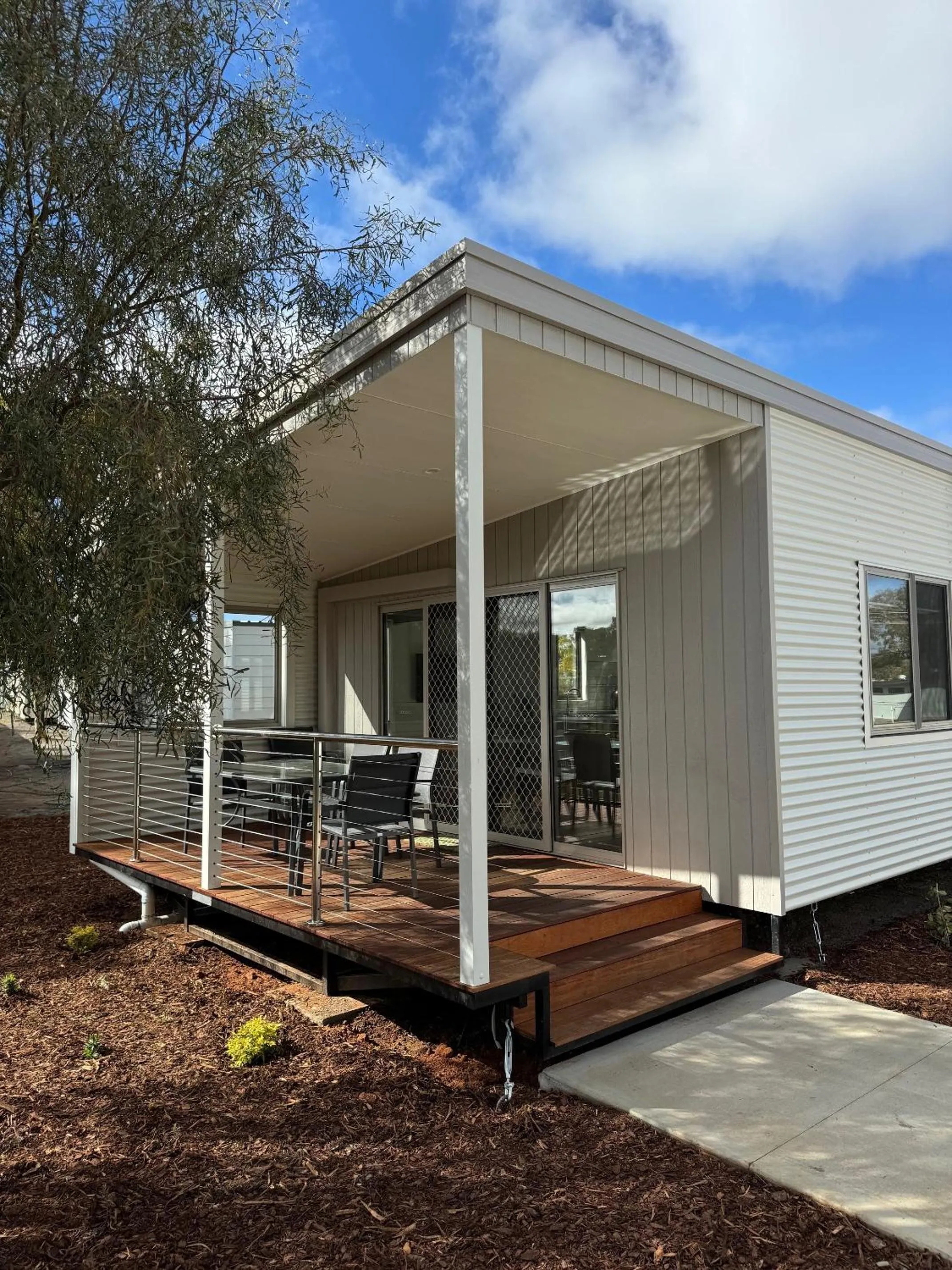 Property building in Broken Hill Tourist Park