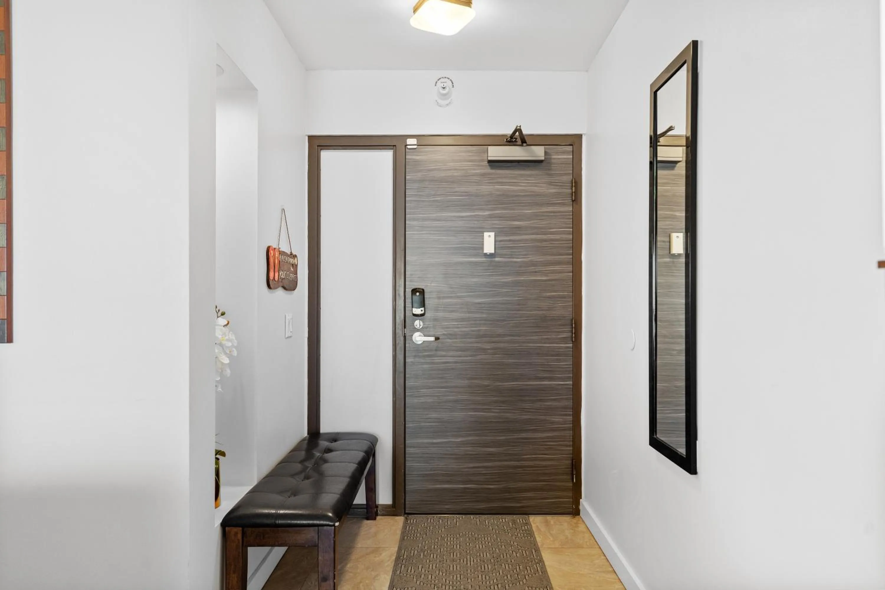 Spacious Waikiki Beach 2BR-Ocean View-Free Parking