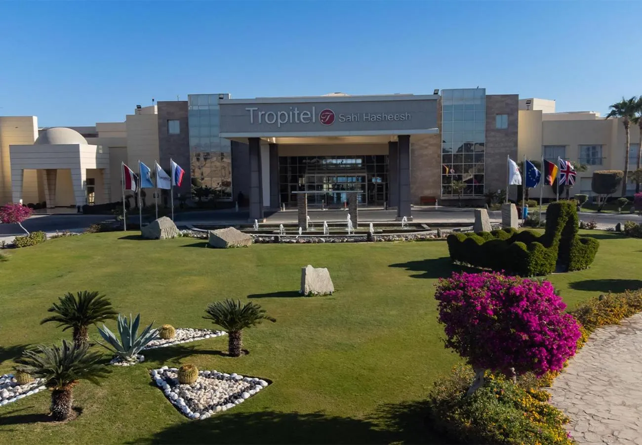 Facade/entrance in Tropitel Sahl Hasheesh