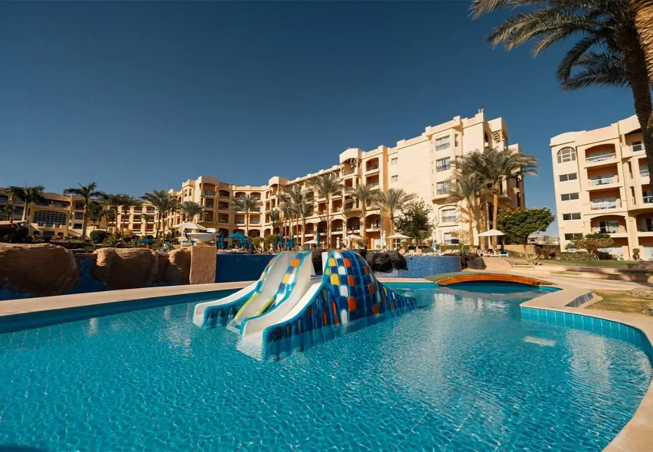 Swimming pool in Tropitel Sahl Hasheesh Swimming pool in Tropitel Sahl Hasheesh