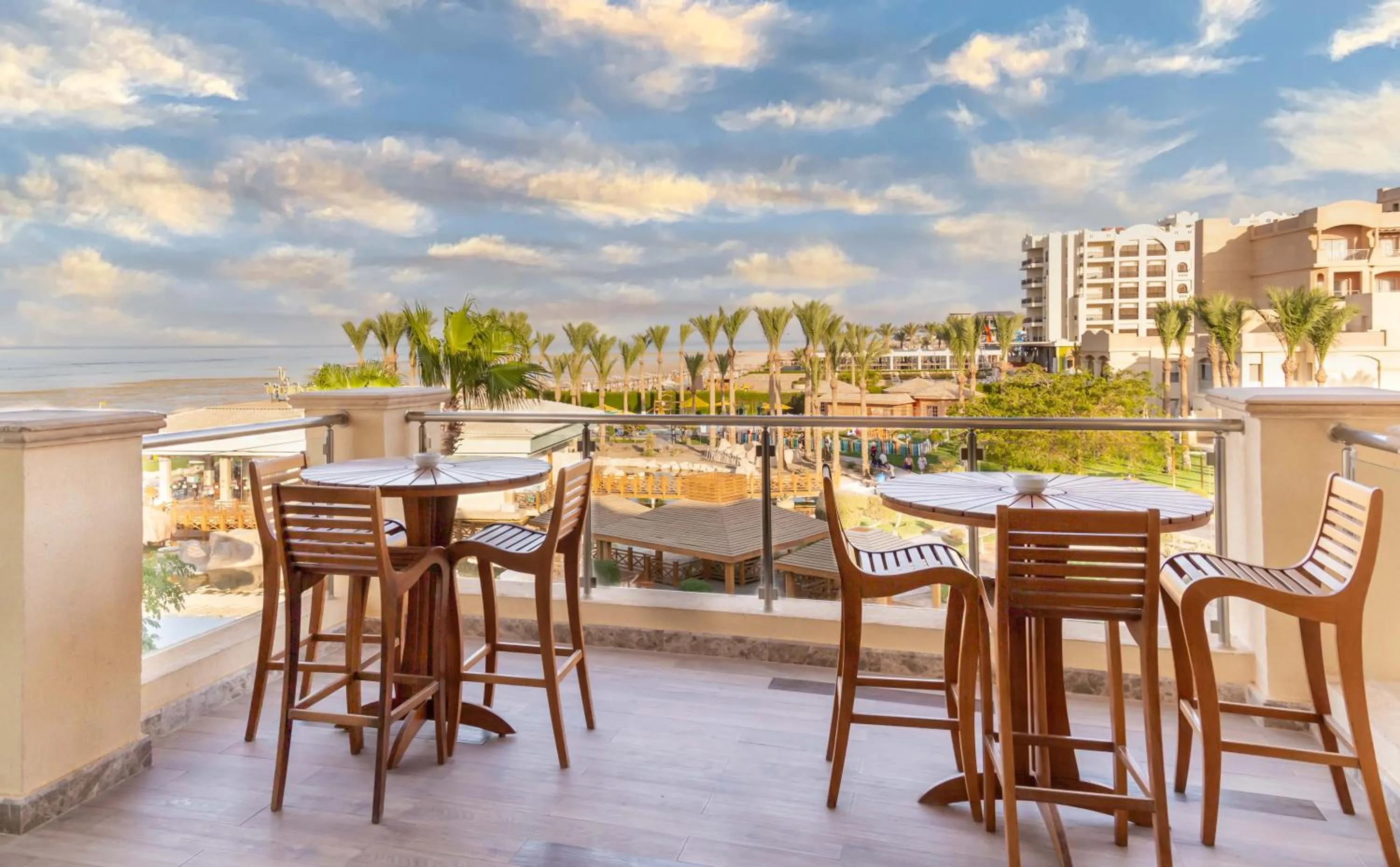 Lounge or bar in Tropitel Sahl Hasheesh