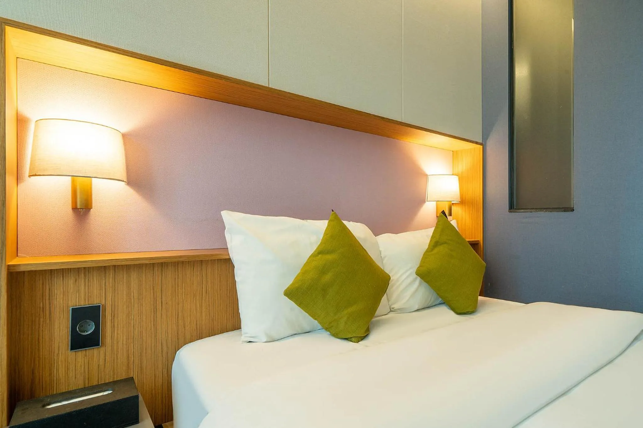 Bedroom, Bed in South Vandeco Hotel