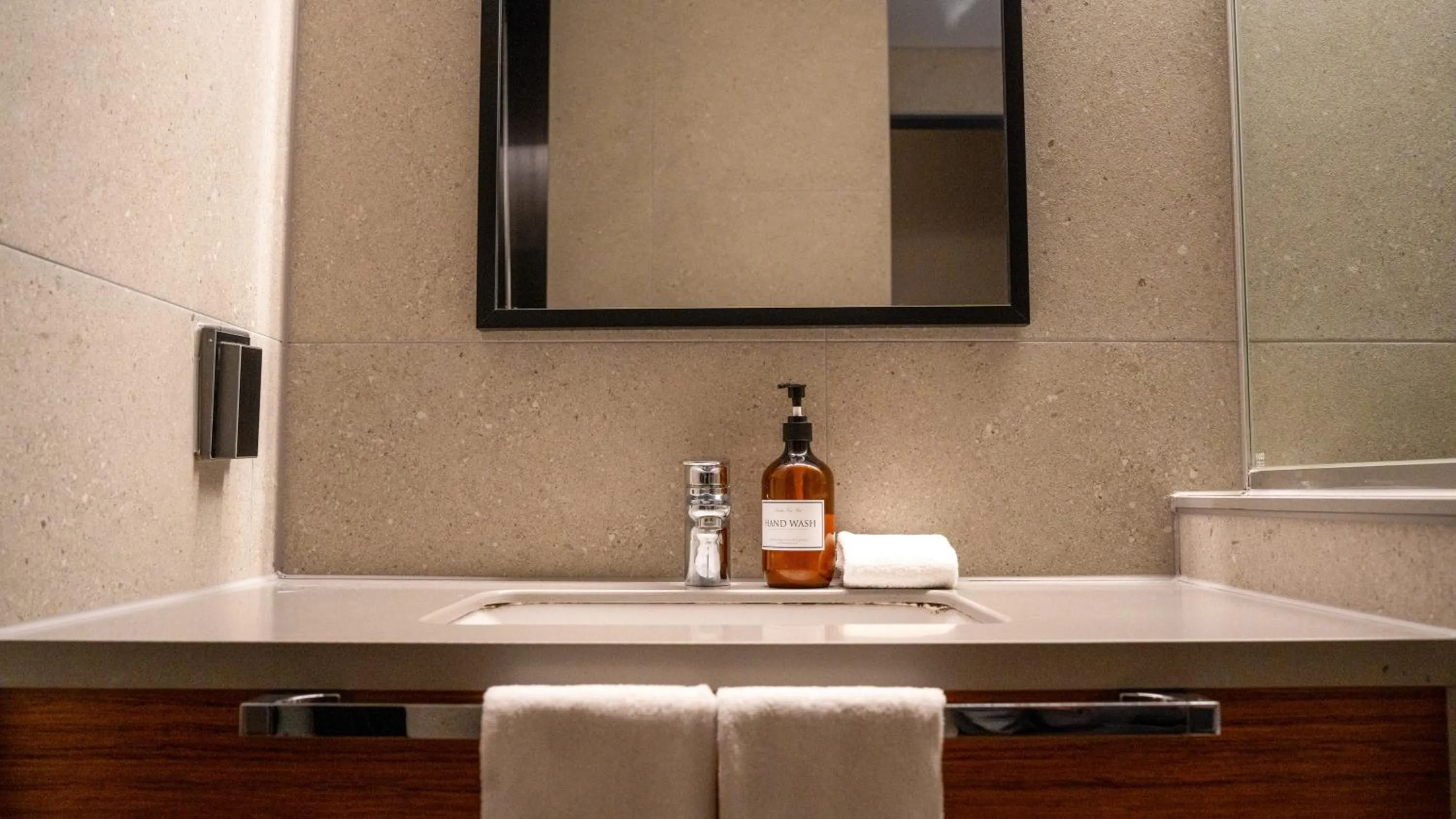 Bathroom in South Vandeco Hotel