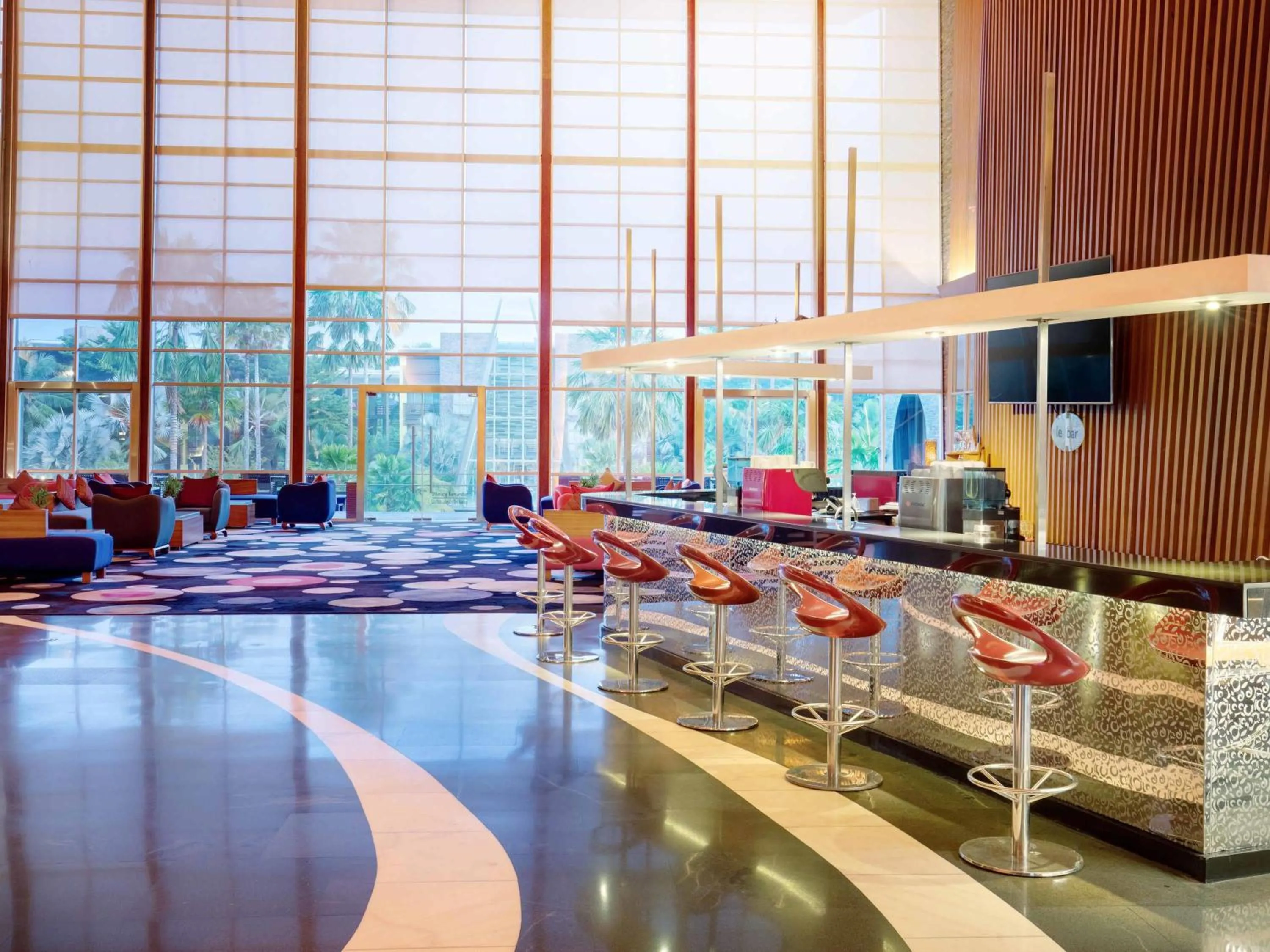 Lounge or bar in Novotel Palembang