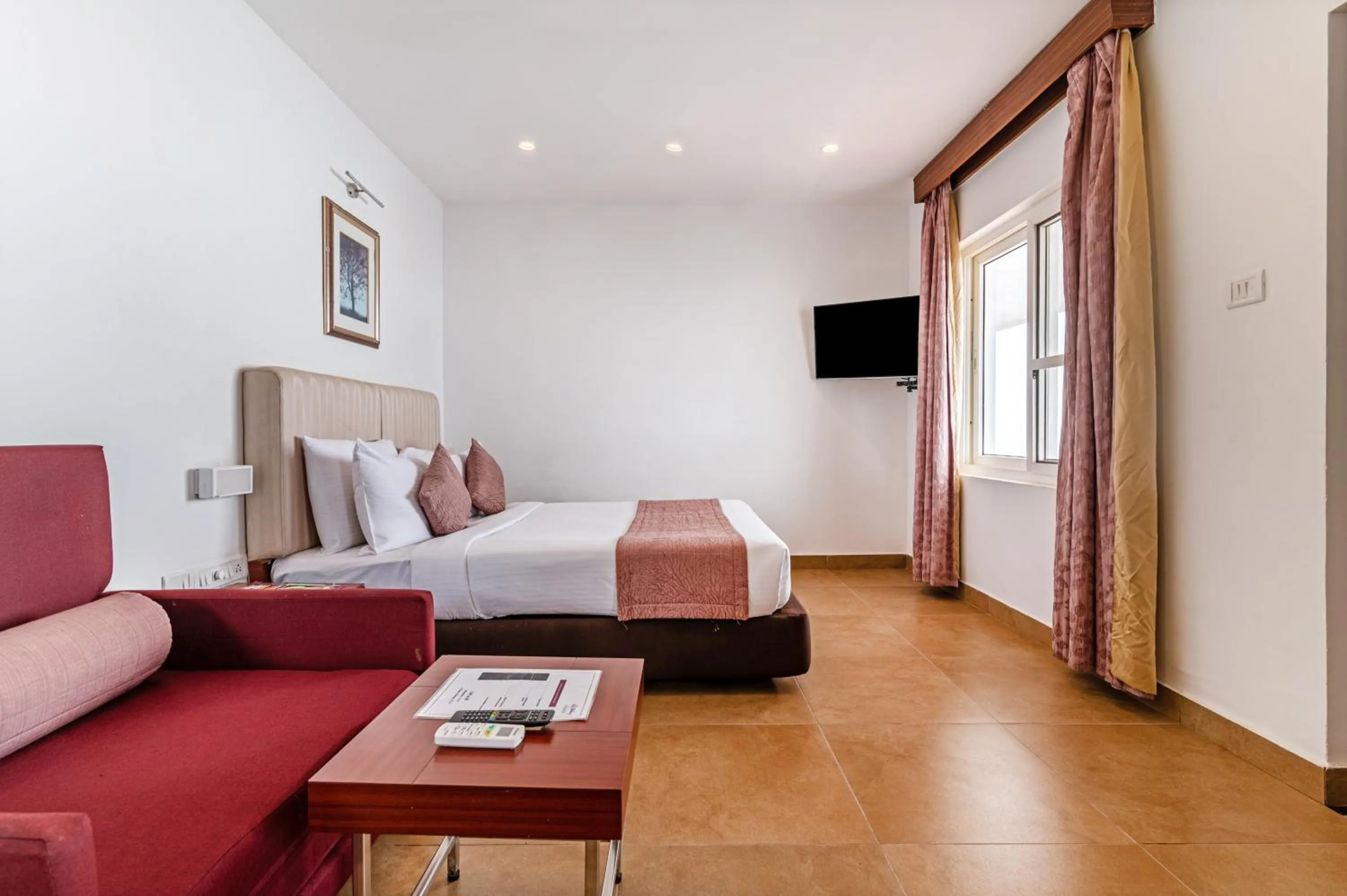 Bedroom, Bed in Sterling Yercaud