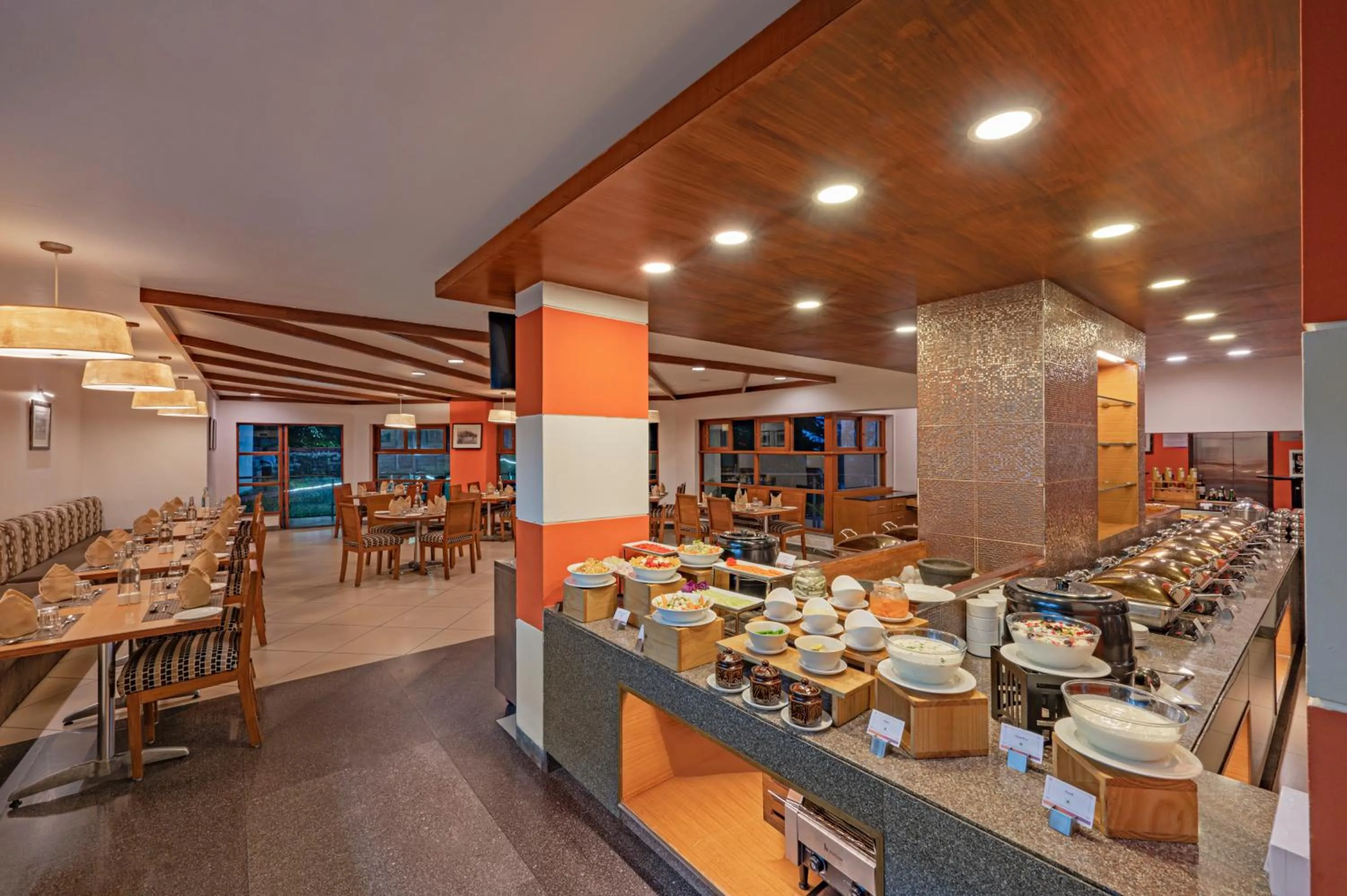 Buffet breakfast in Sterling Yercaud