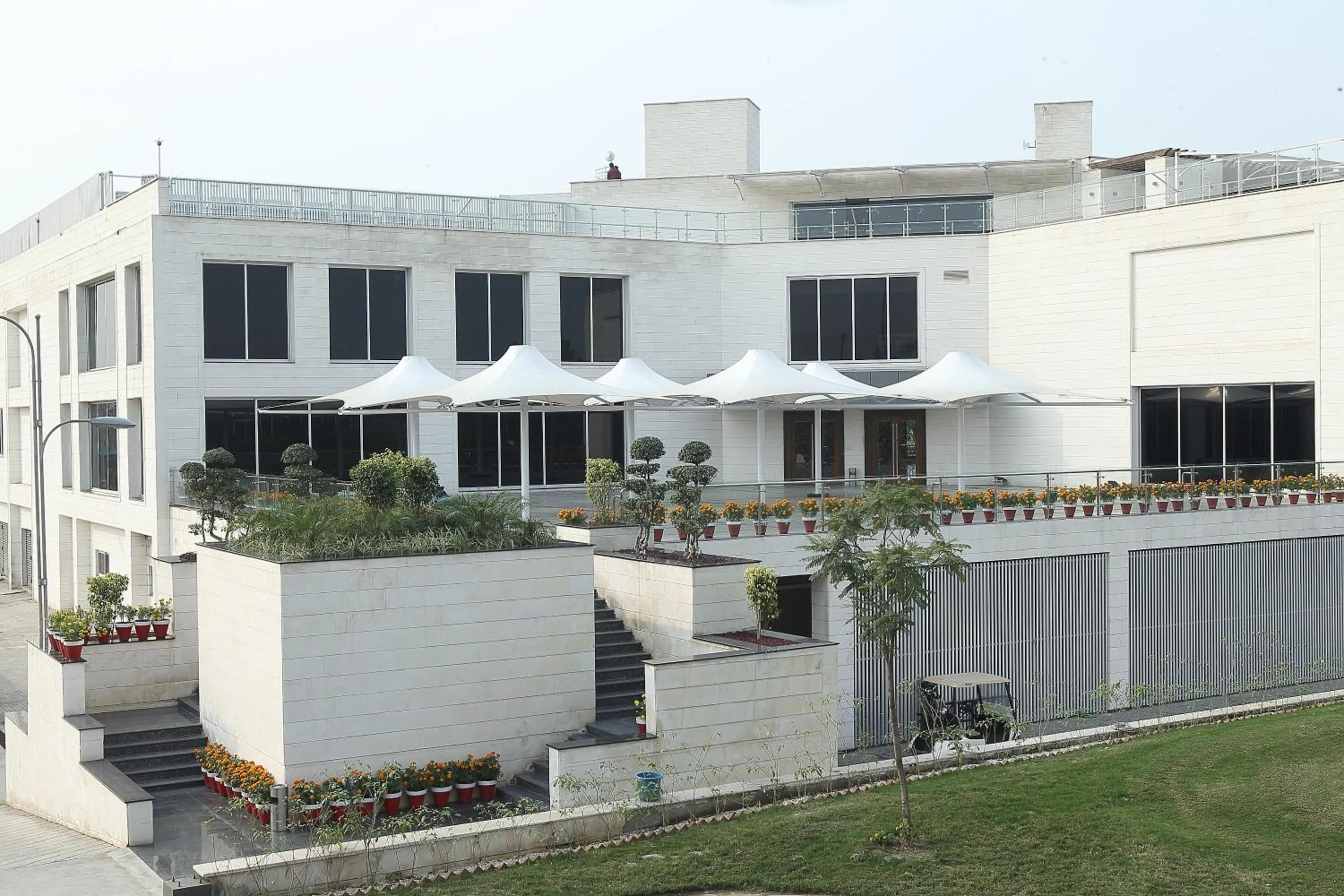 Property building in Defence Raya Golf & Country Club