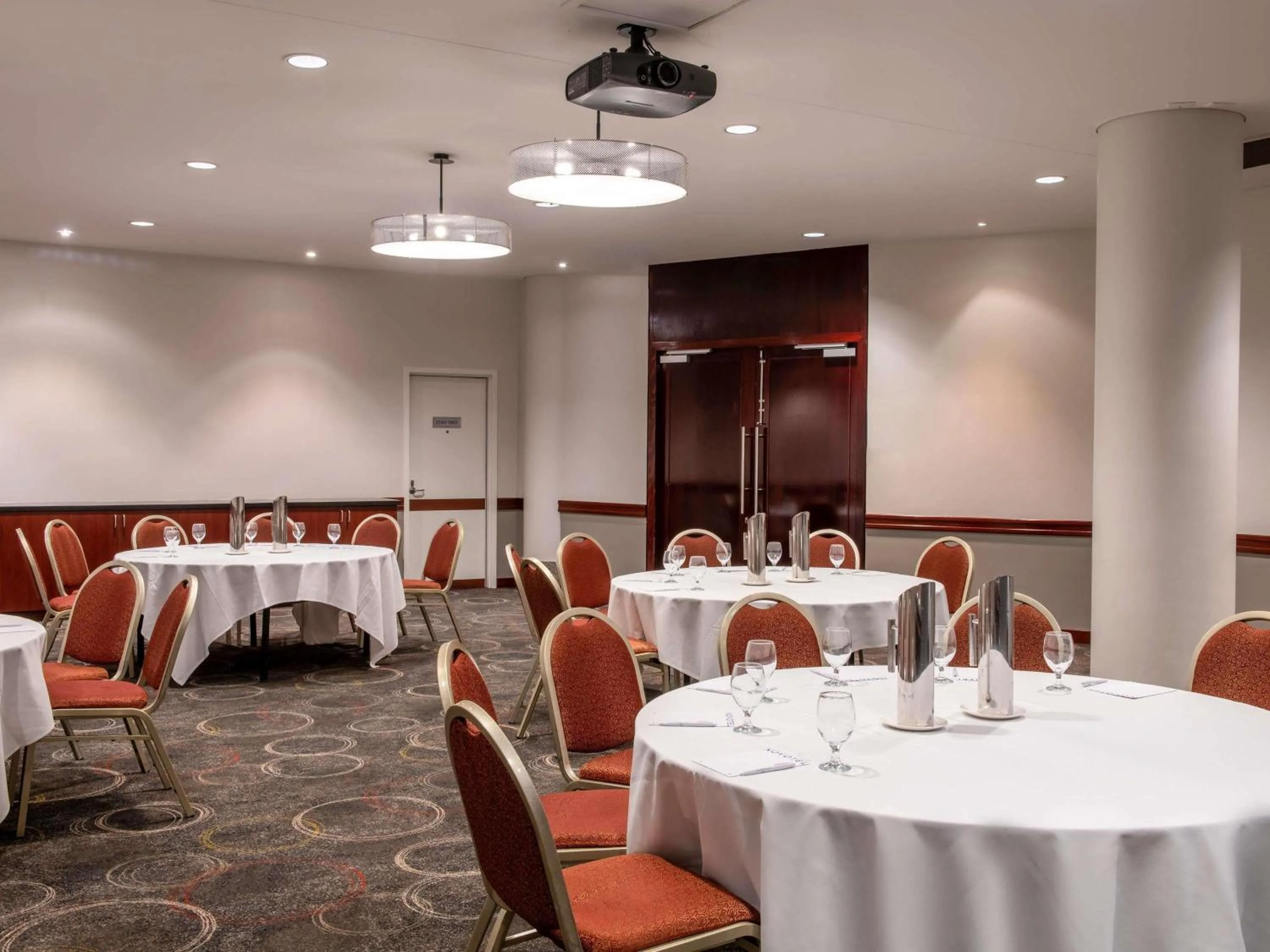 Meeting/conference room in Novotel Perth Langley