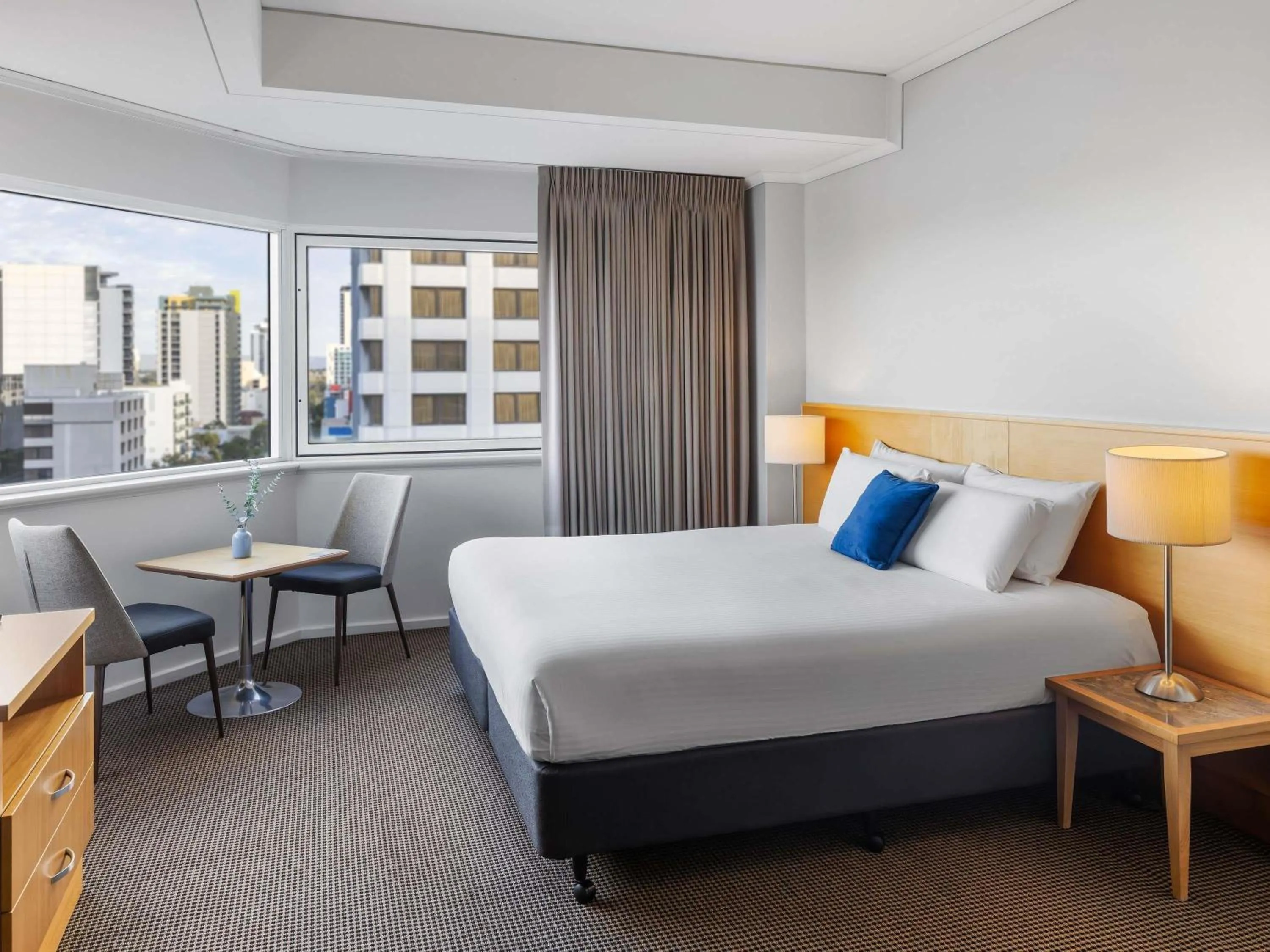 Bedroom, Bed in Novotel Perth Langley