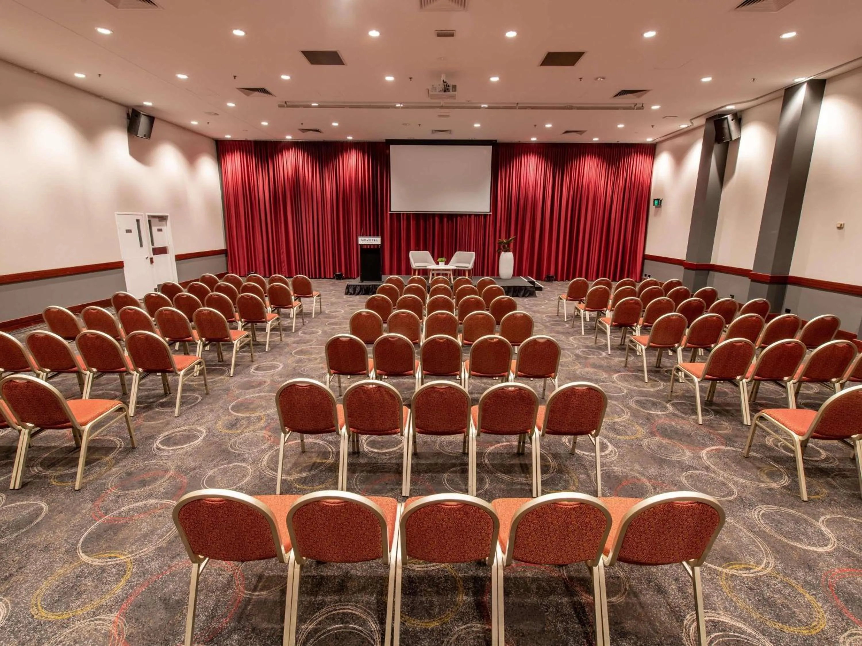 Meeting/conference room in Novotel Perth Langley