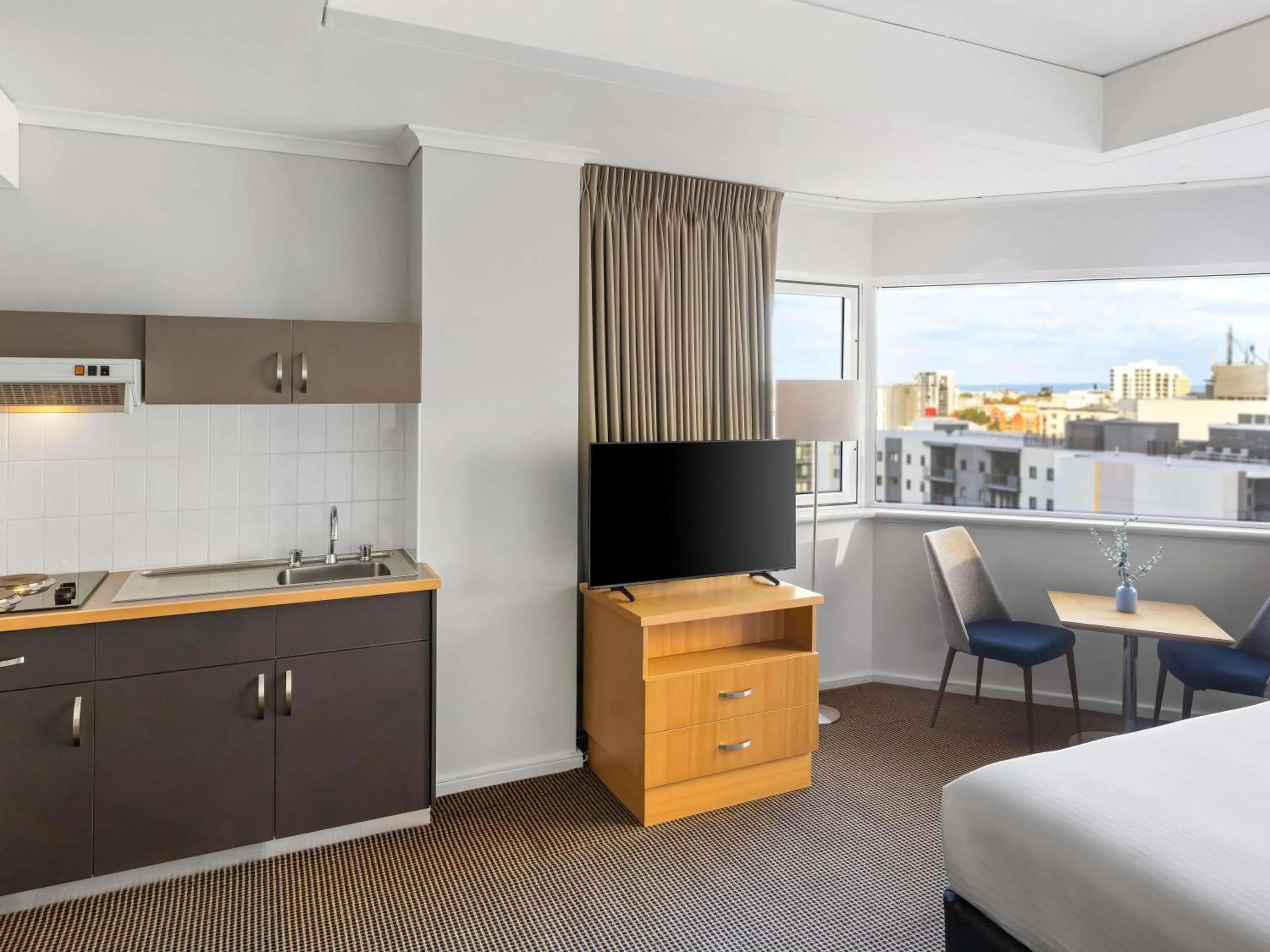 Photo of the whole room in Novotel Perth Langley
