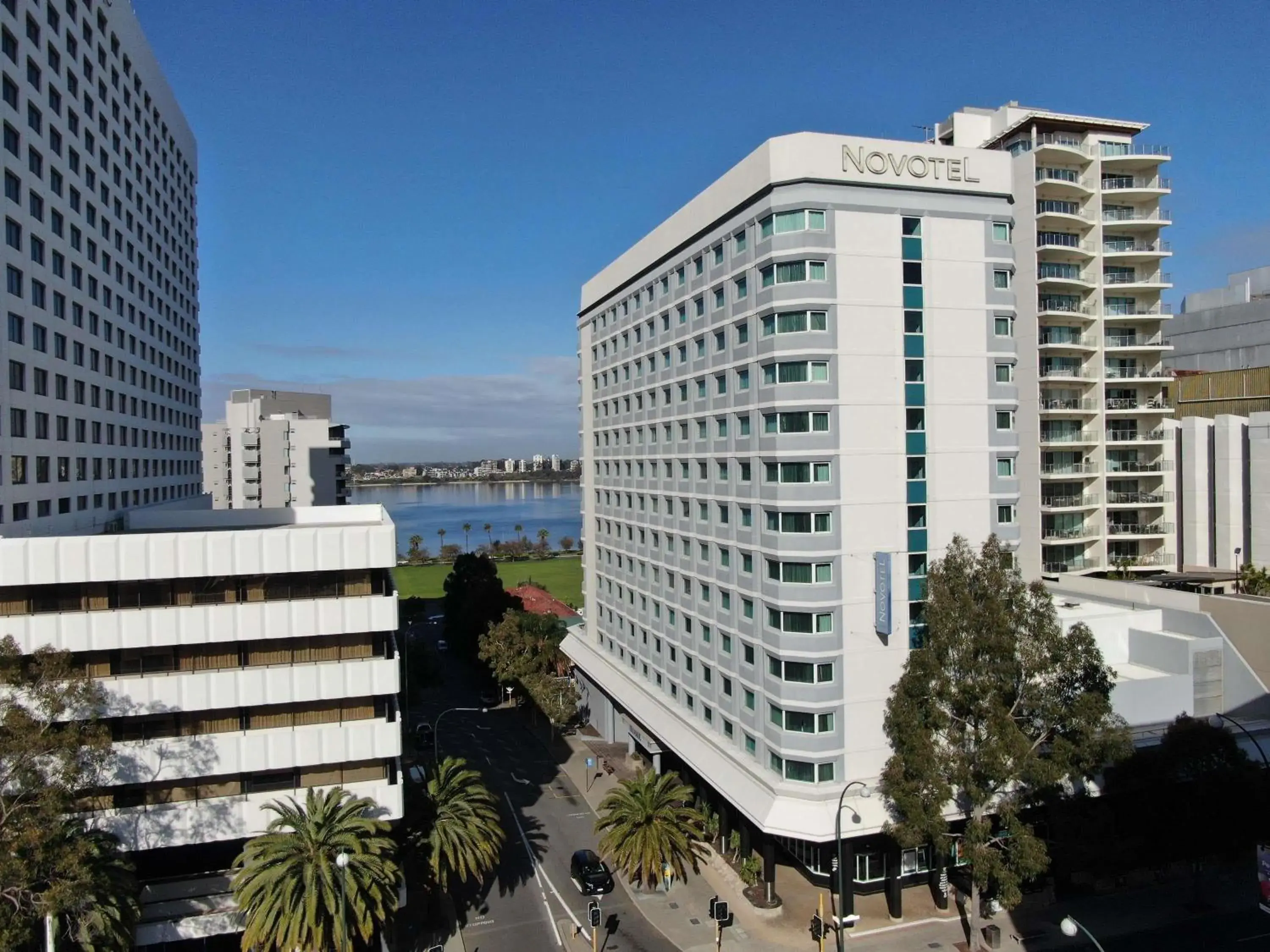 Property building in Novotel Perth Langley Property building in Novotel Perth Langley