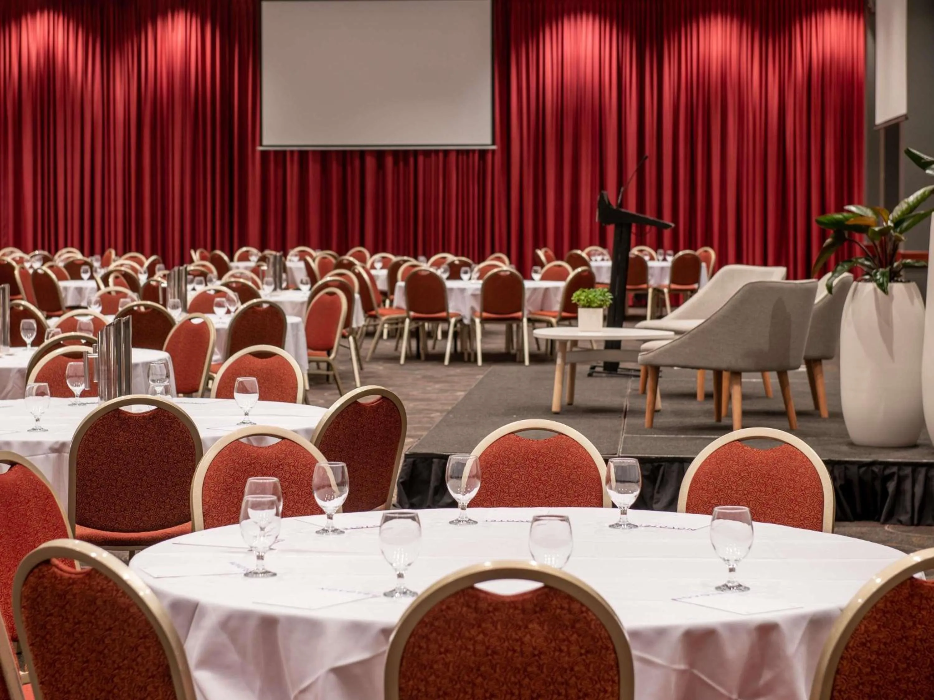 Meeting/conference room in Novotel Perth Langley