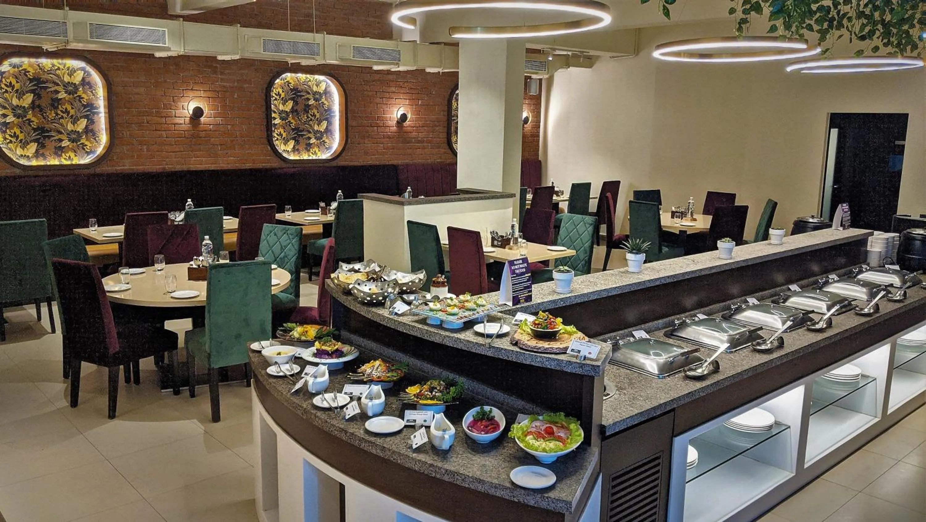 Restaurant/places to eat in Blu Petal - A Business Hotel