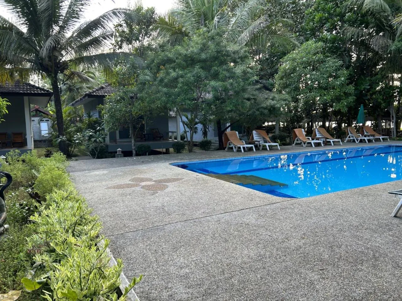 Swimming pool in Cousin Koh Kho Khao Beach