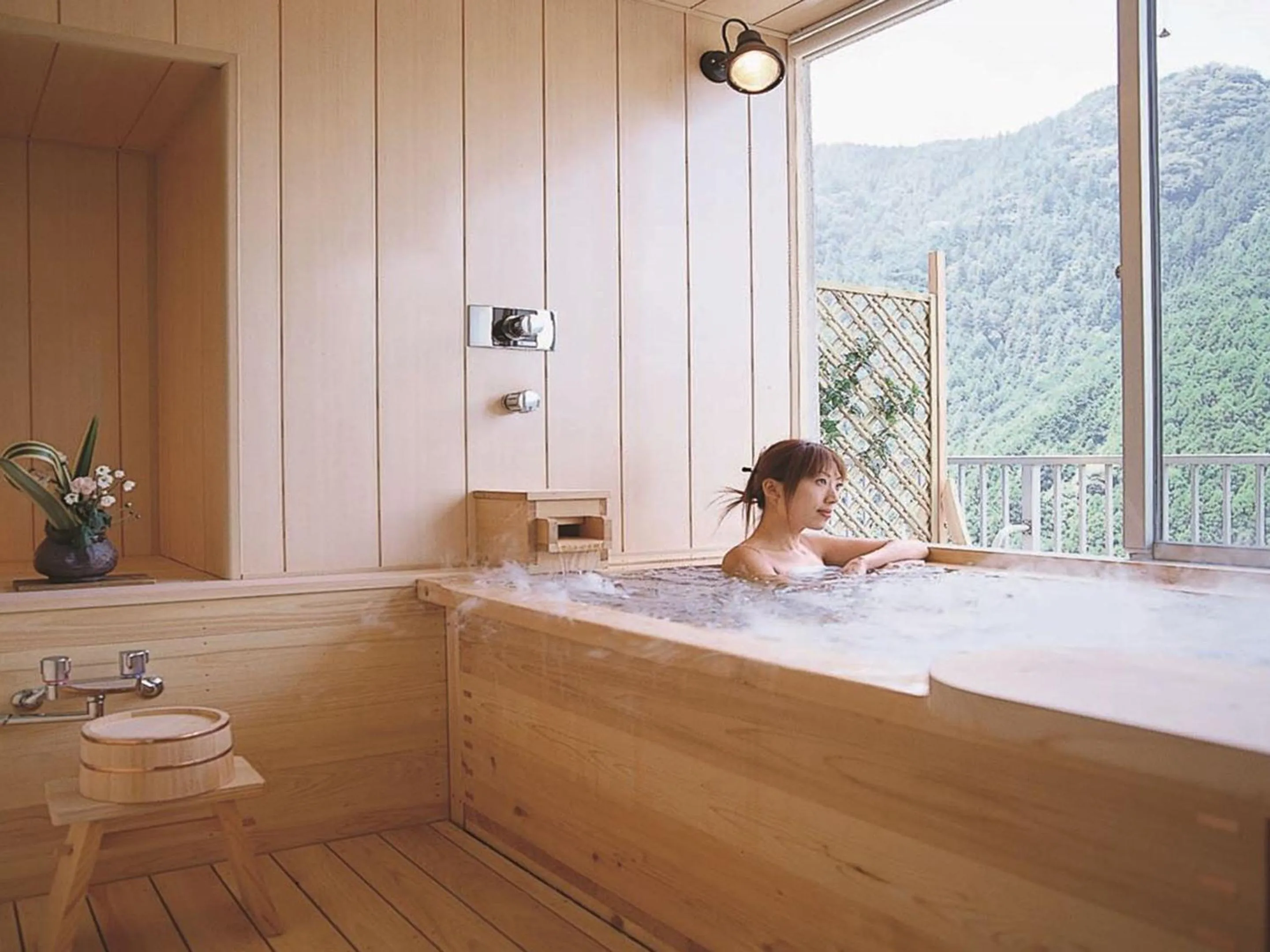 Bath in Hinotani Onsen Misugi Resort