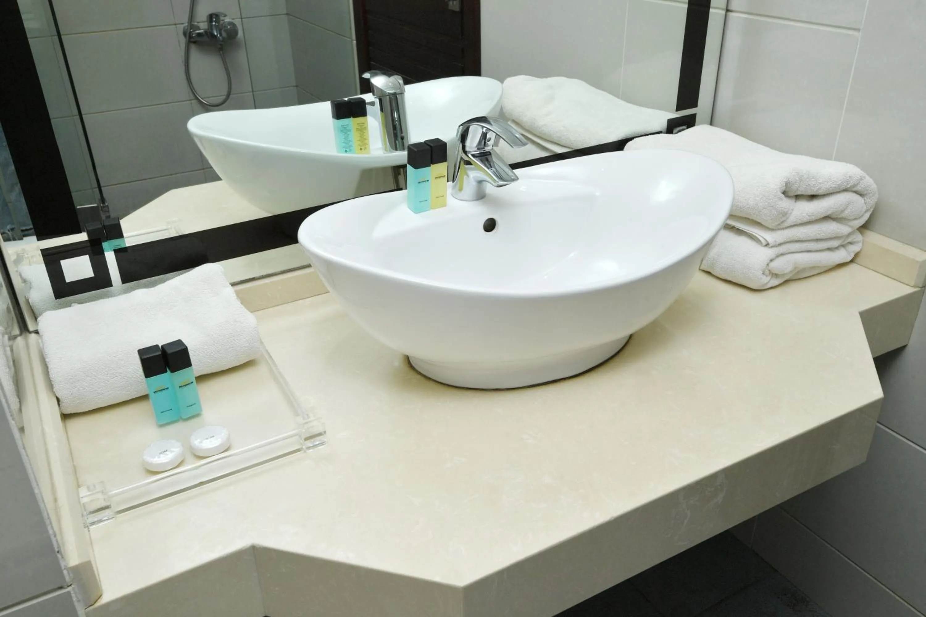 Bathroom in Hollywood Inn Boutique Hotel