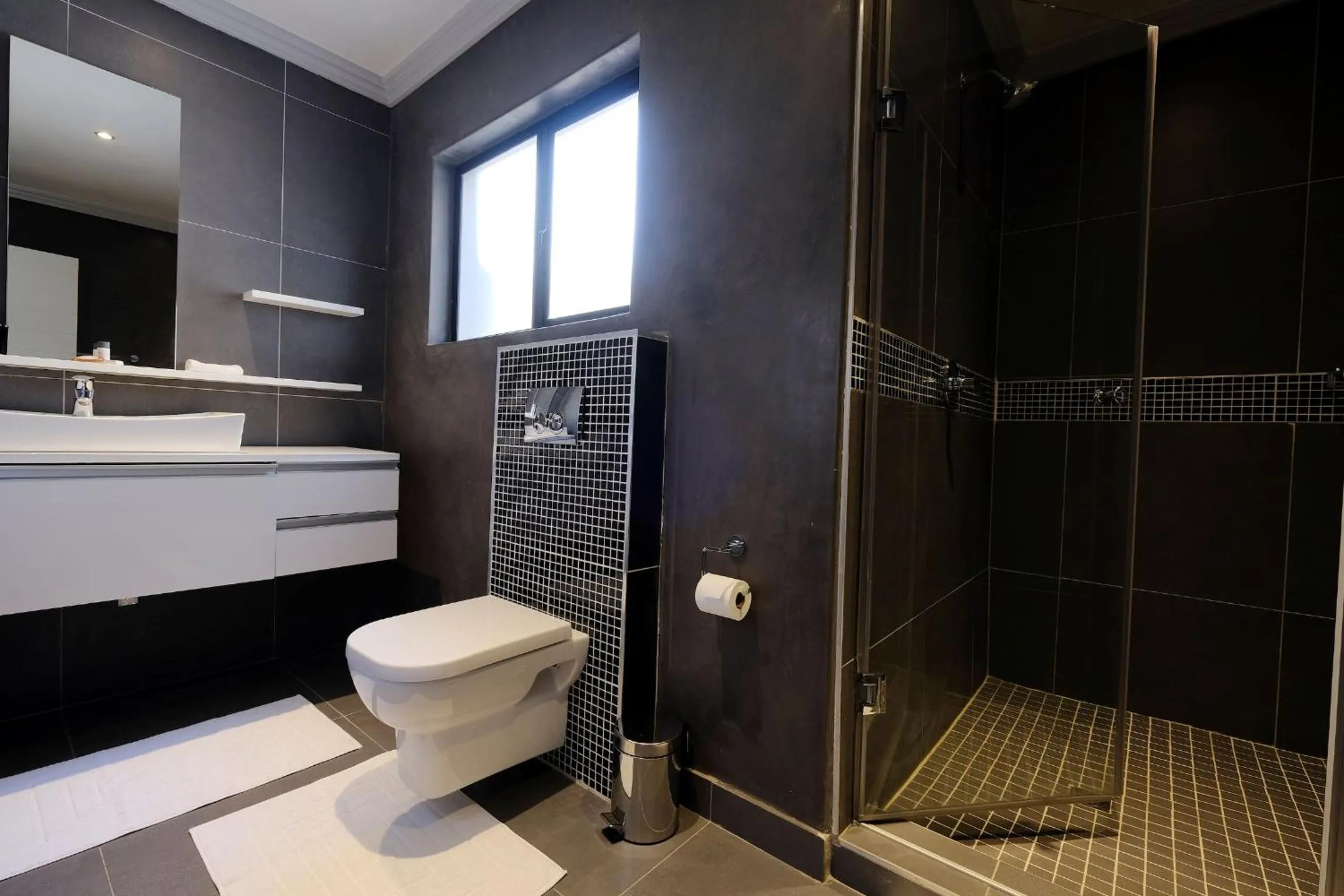 Bathroom in Villa Moyal