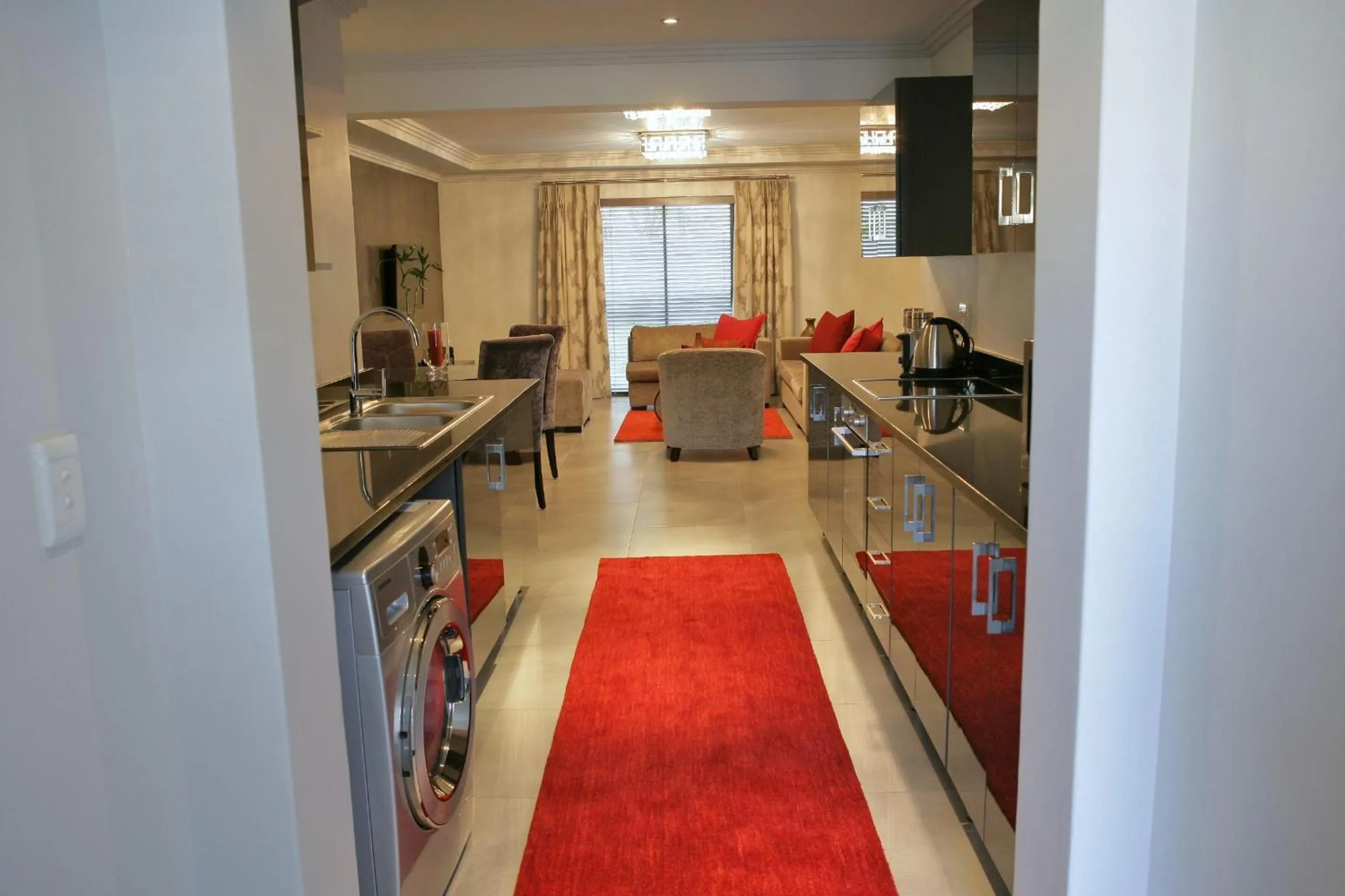 Kitchen or kitchenette in Villa Moyal