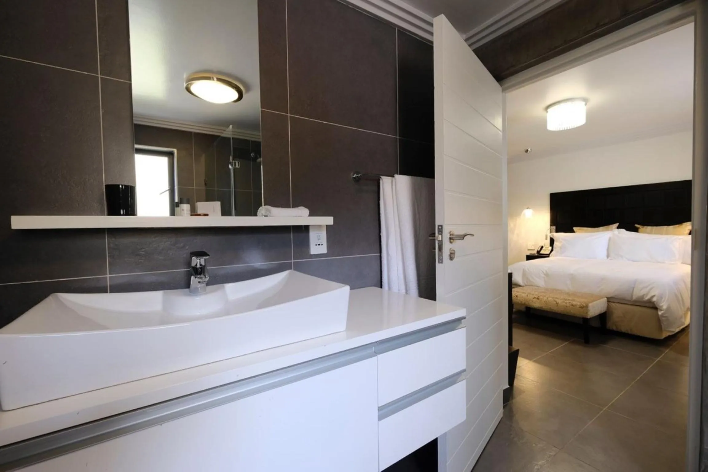 Bathroom, Bed in Villa Moyal