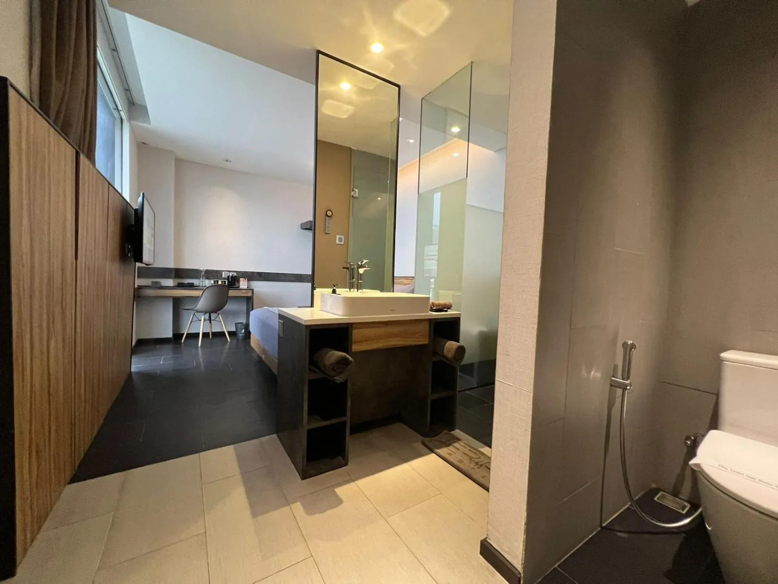 Bathroom in Erian Hotel