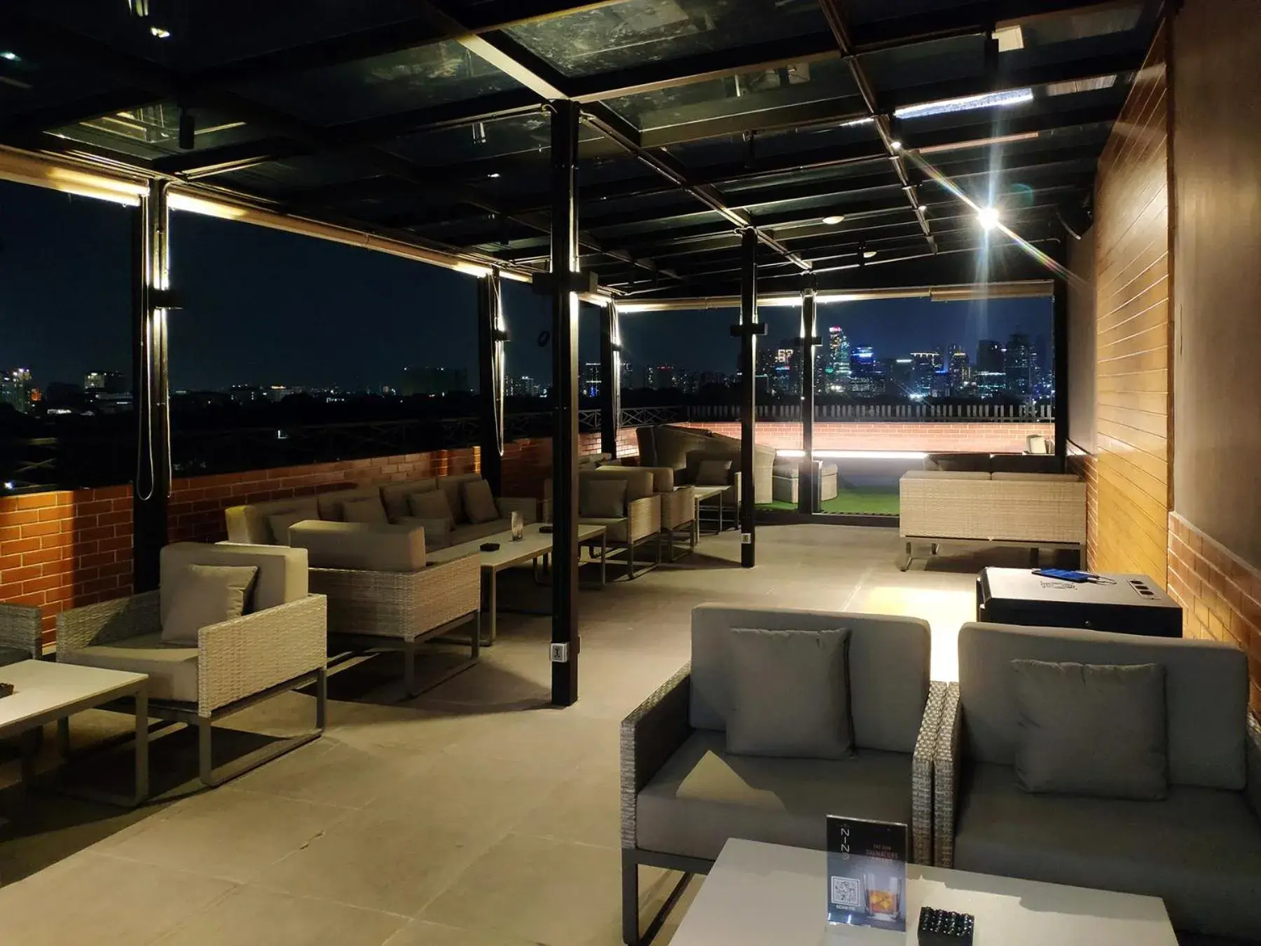 Lounge or bar in Erian Hotel
