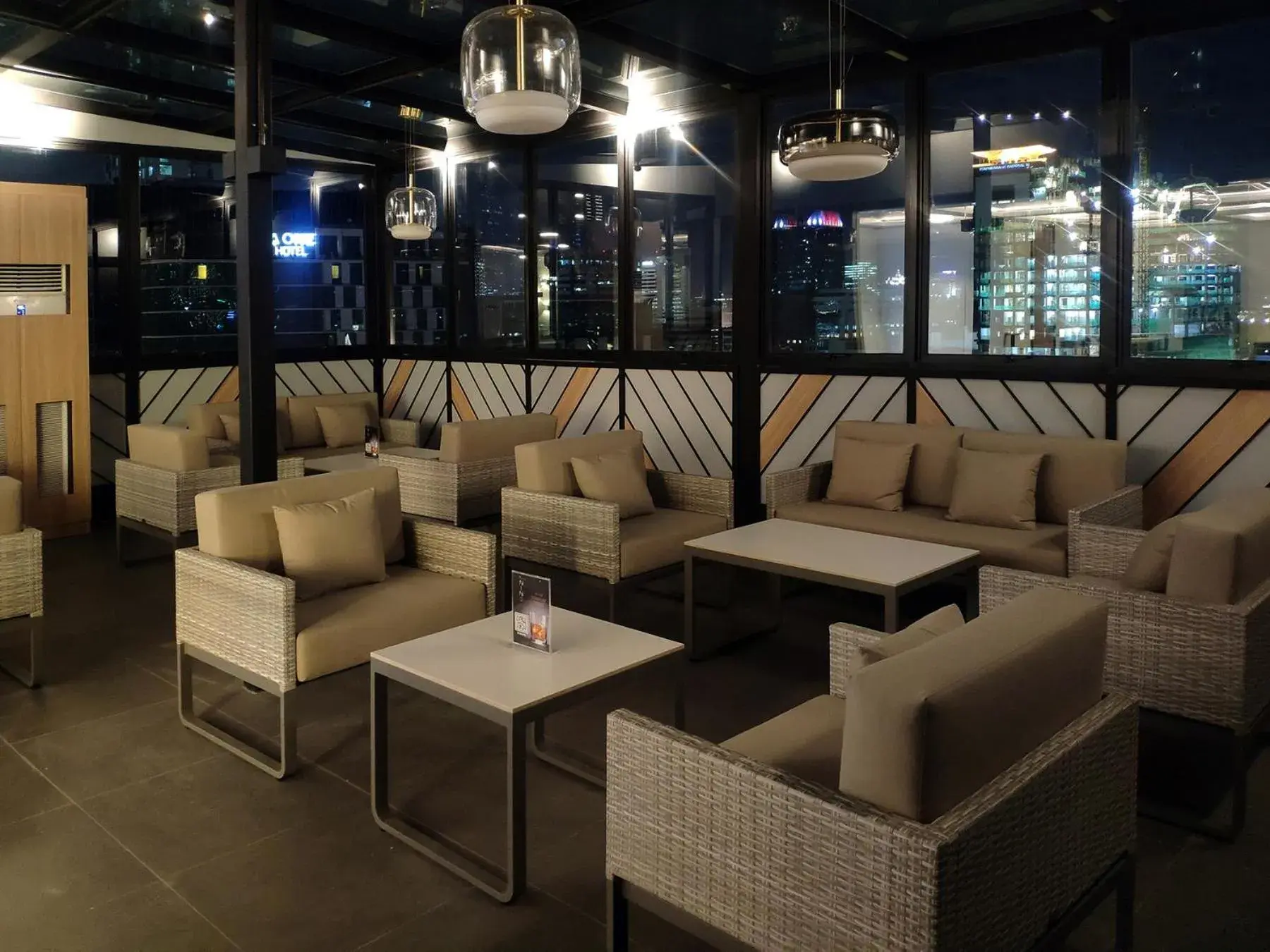 Lounge or bar, Lounge/Bar in Erian Hotel