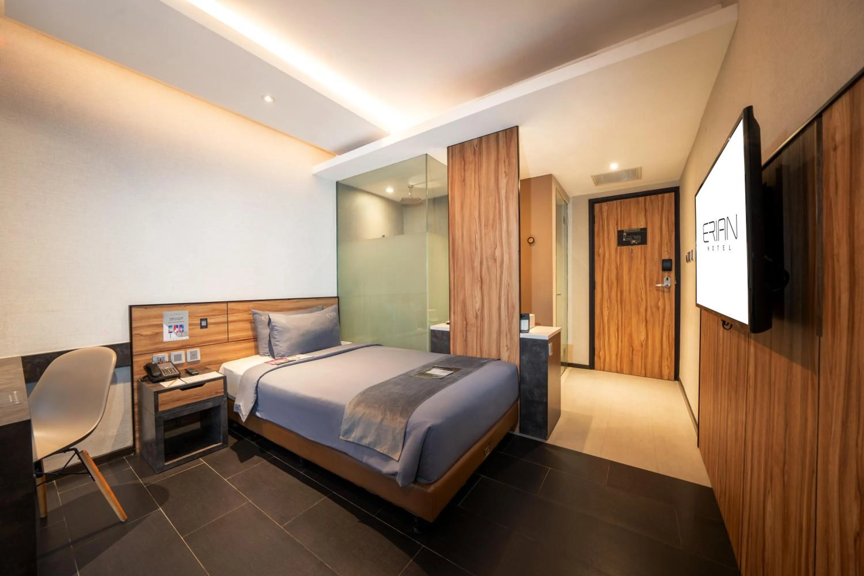 Bedroom, Bed in Erian Hotel