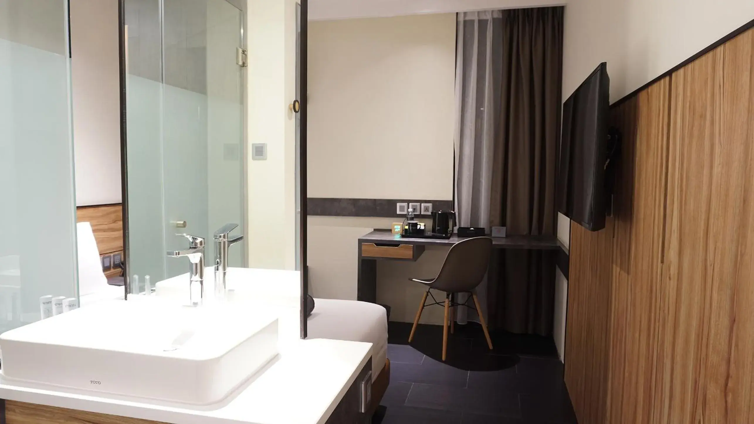 Toilet, Bathroom in Erian Hotel