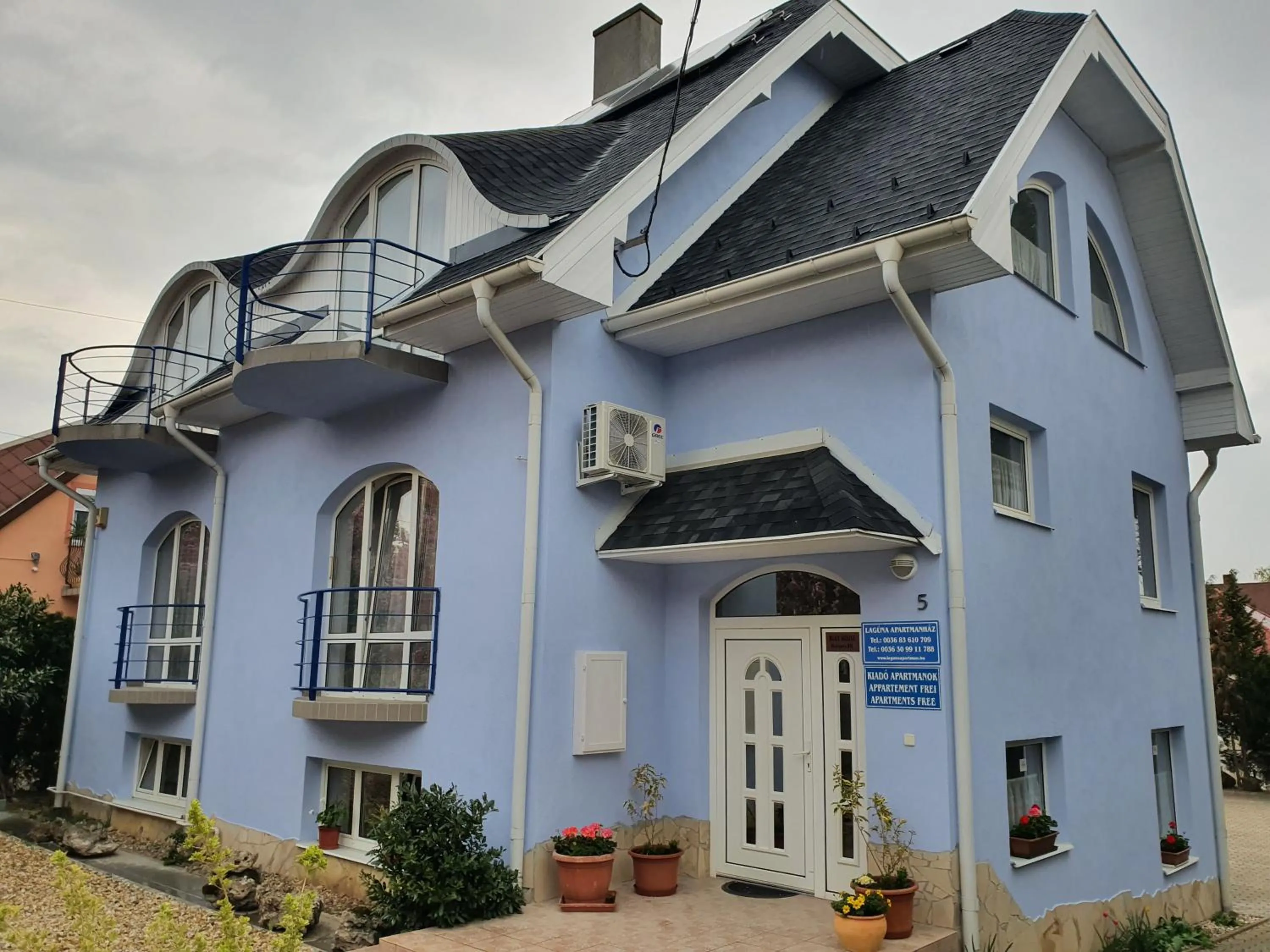 Laguna Apartmanház