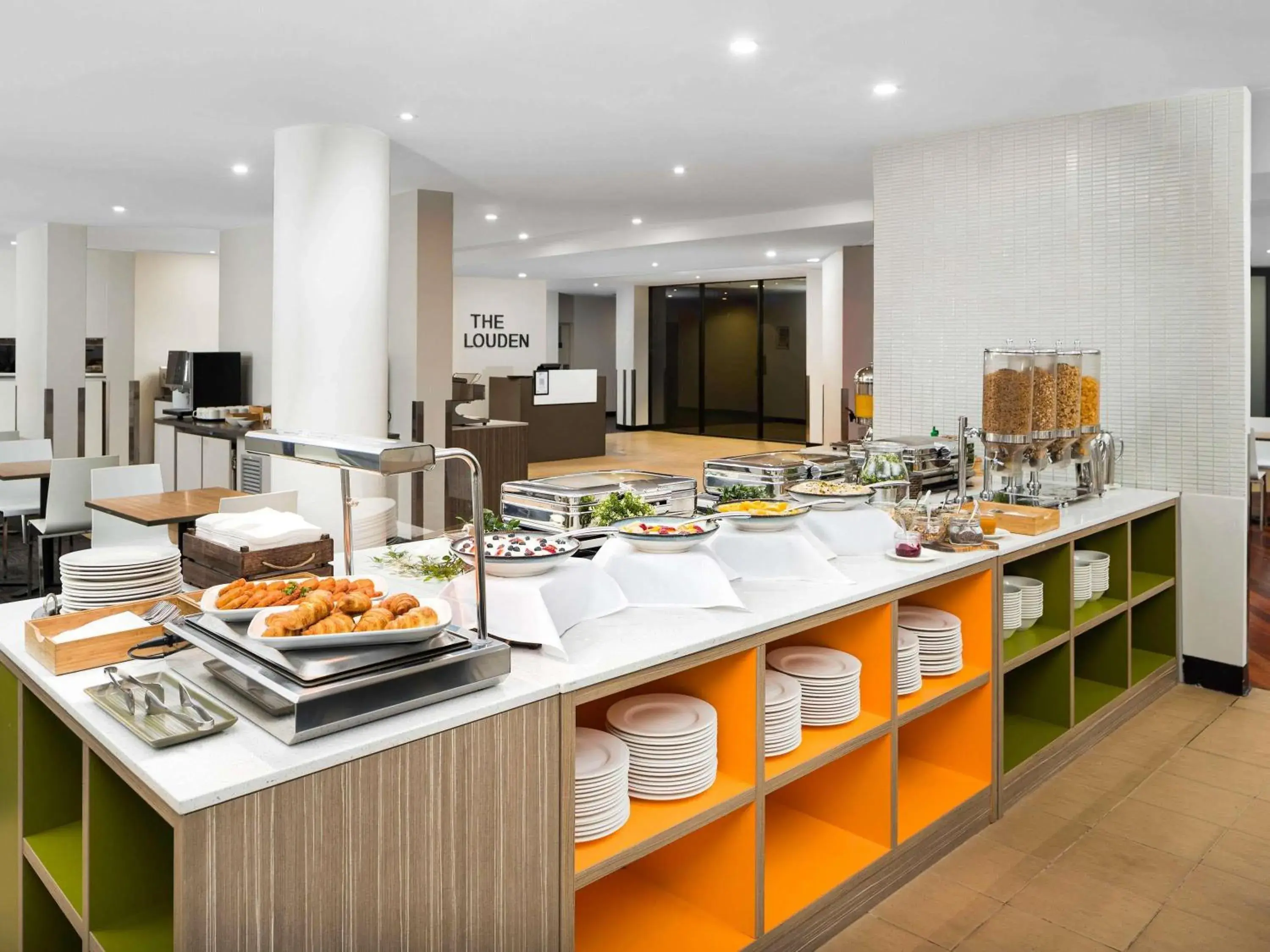 Property building in Mercure Welcome Melbourne Property building in Mercure Welcome Melbourne