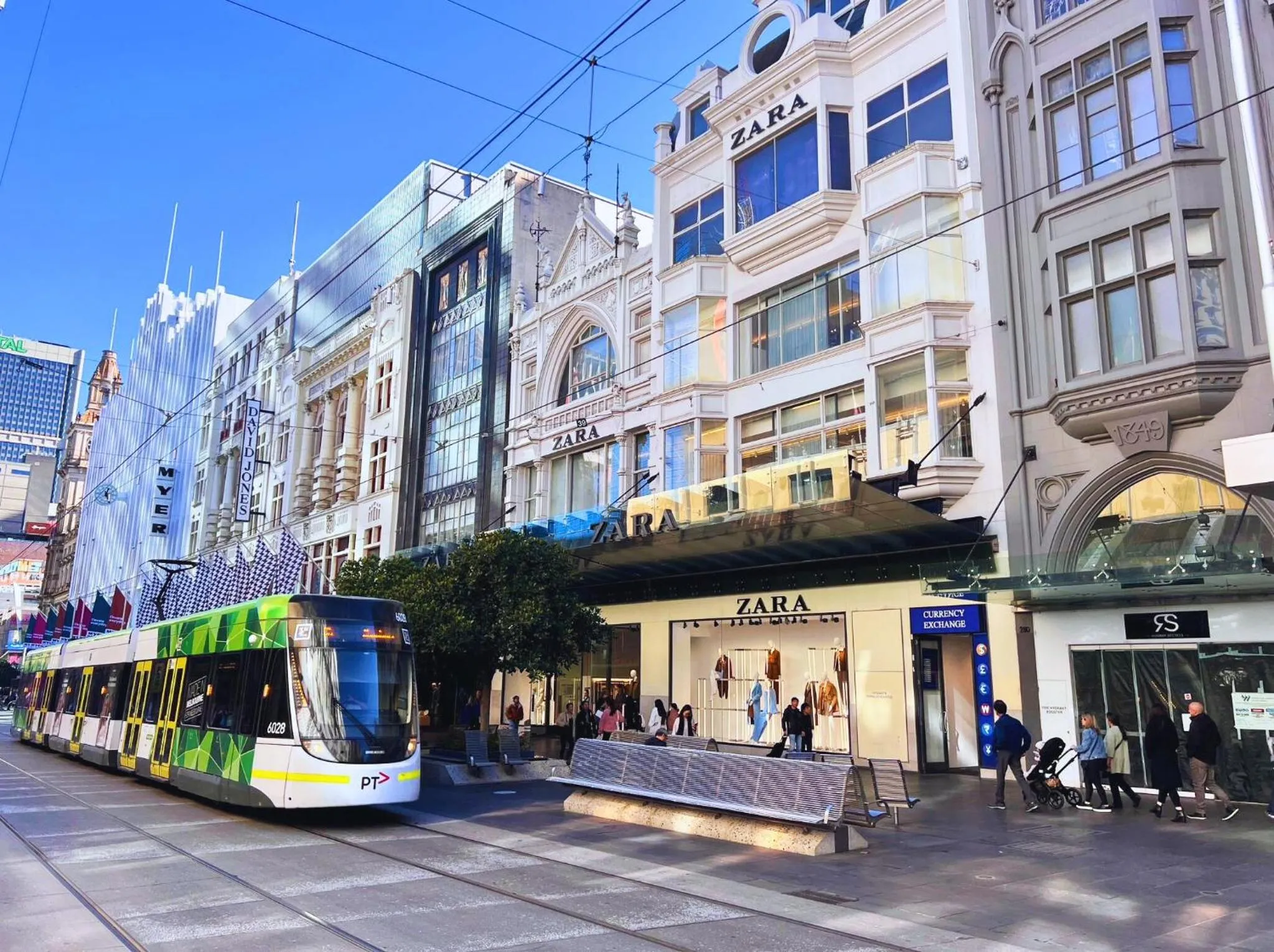 Shopping Area in Mercure Welcome Melbourne