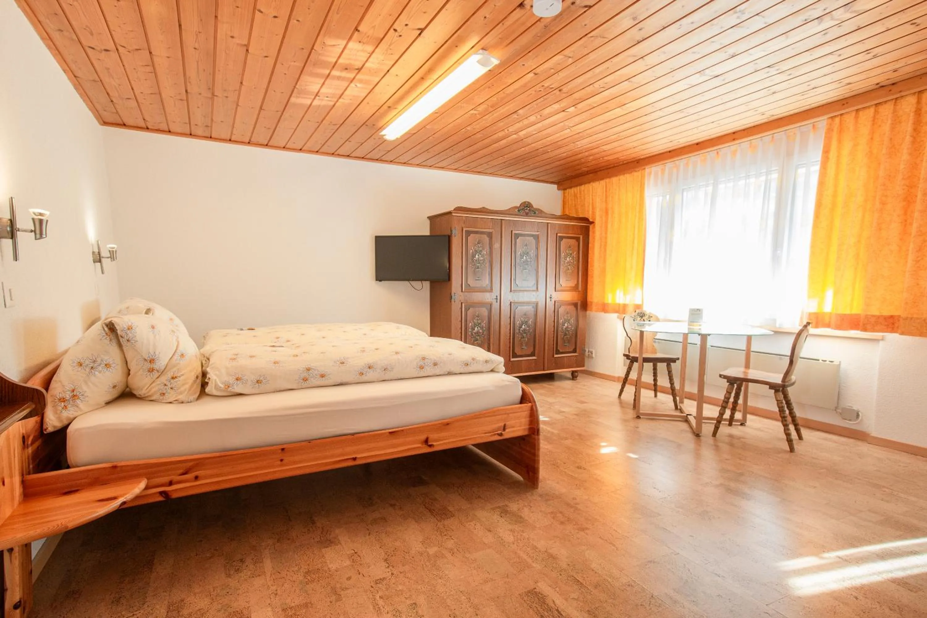 Bed in Hotel Restaurant Schönau