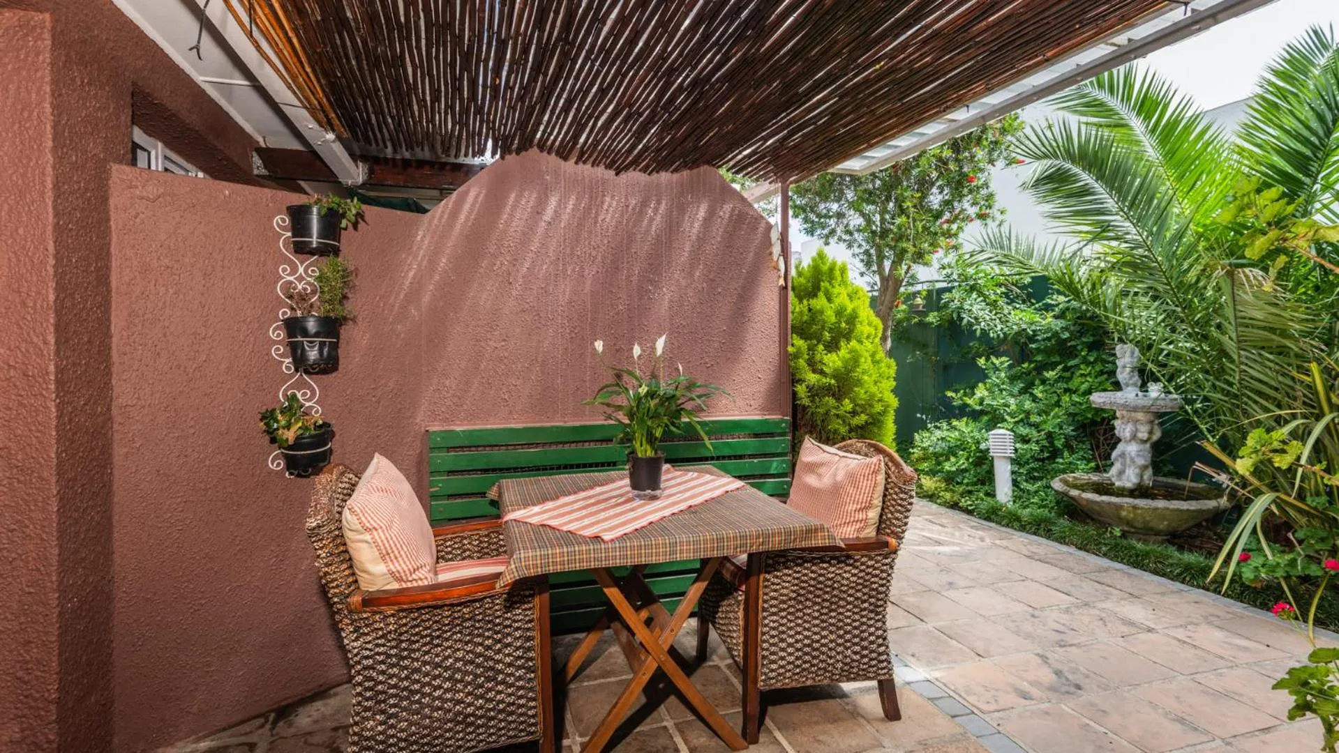 Balcony/Terrace in Brown Jug Guest House